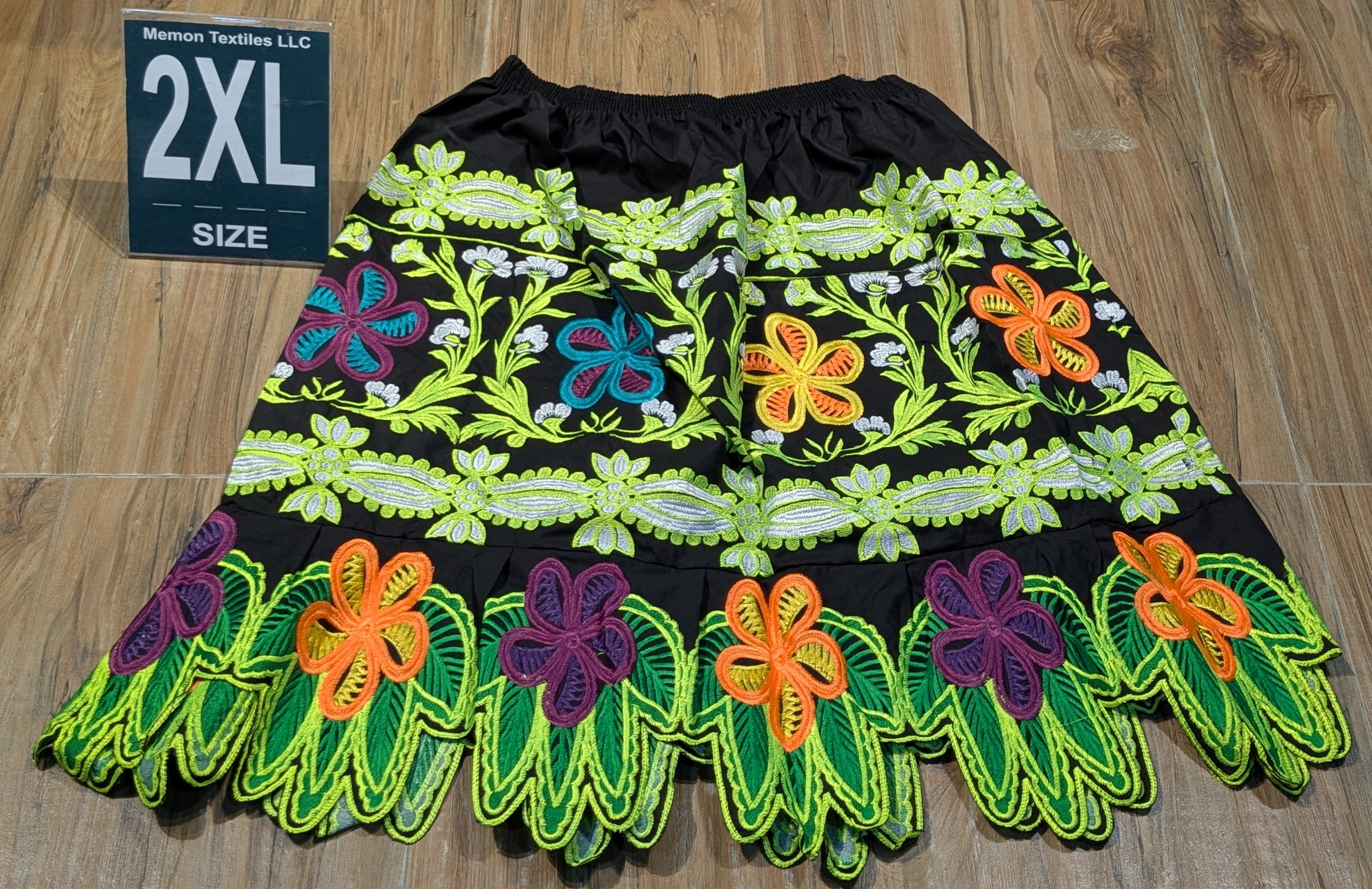 Embroidered Island Skirts (Urohs) - 2XL – Memontextiles LLC