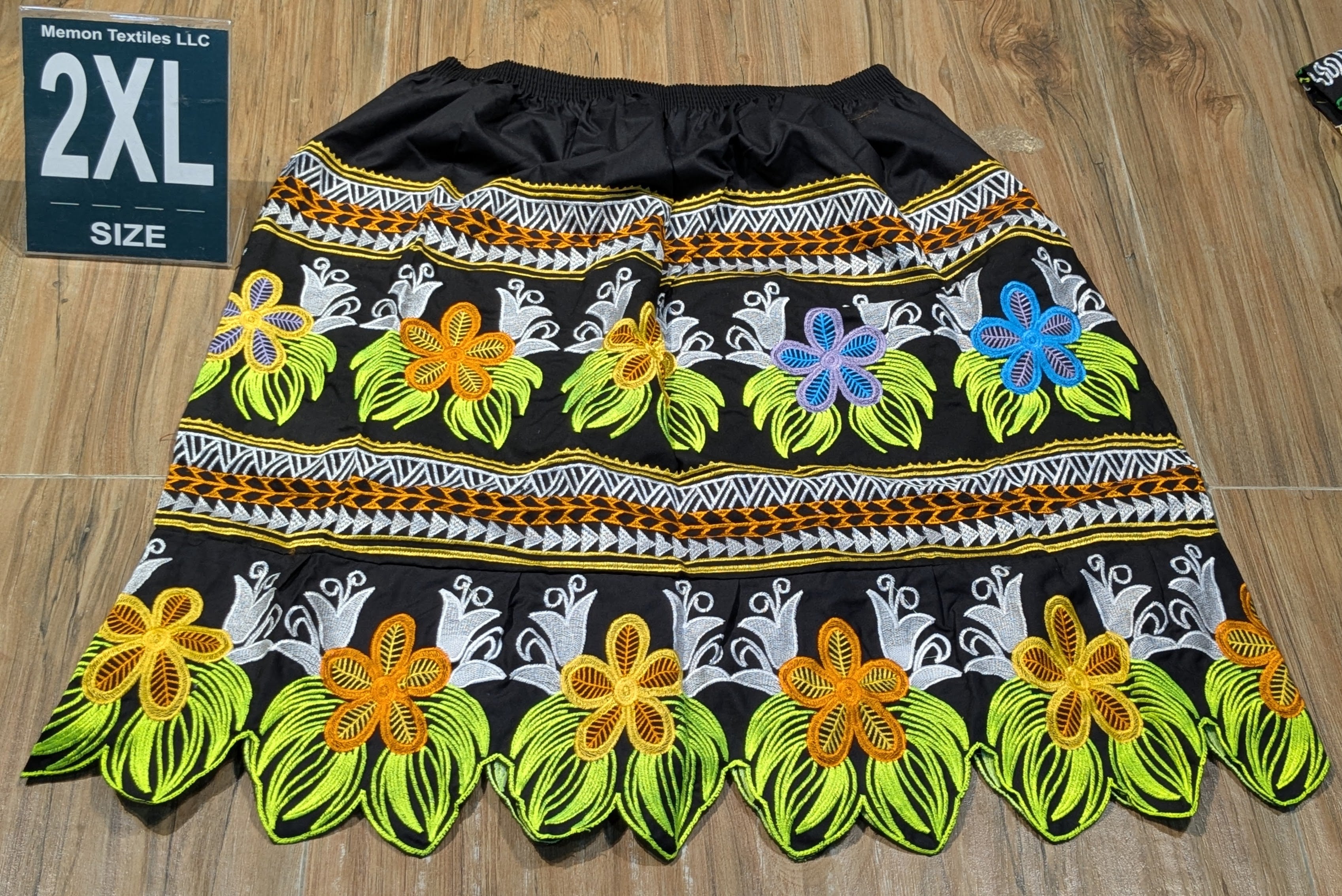 Embroidered Island Skirts (Urohs) - 2XL