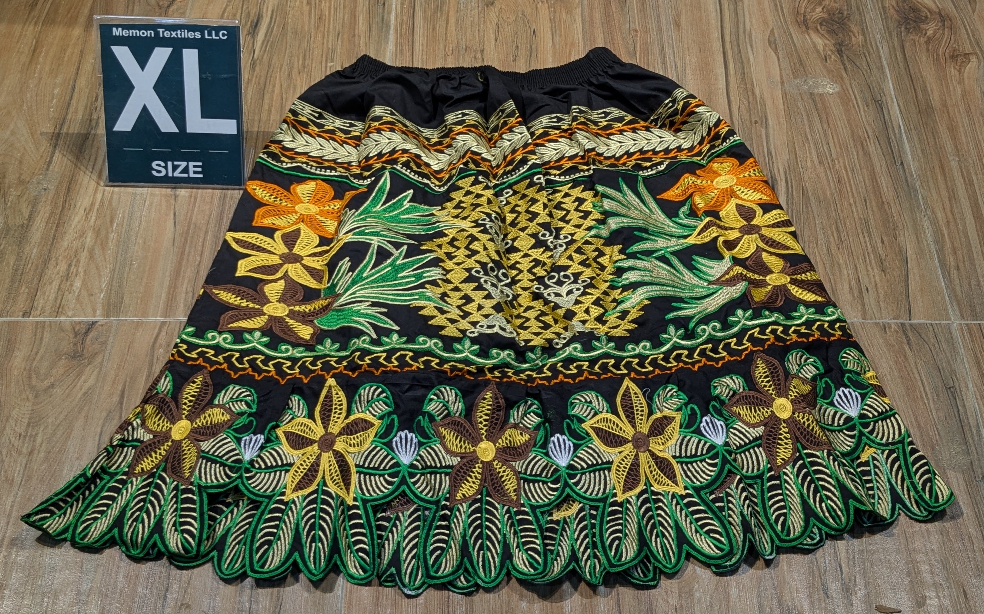 Embroidered Island Skirts (Urohs) - XL