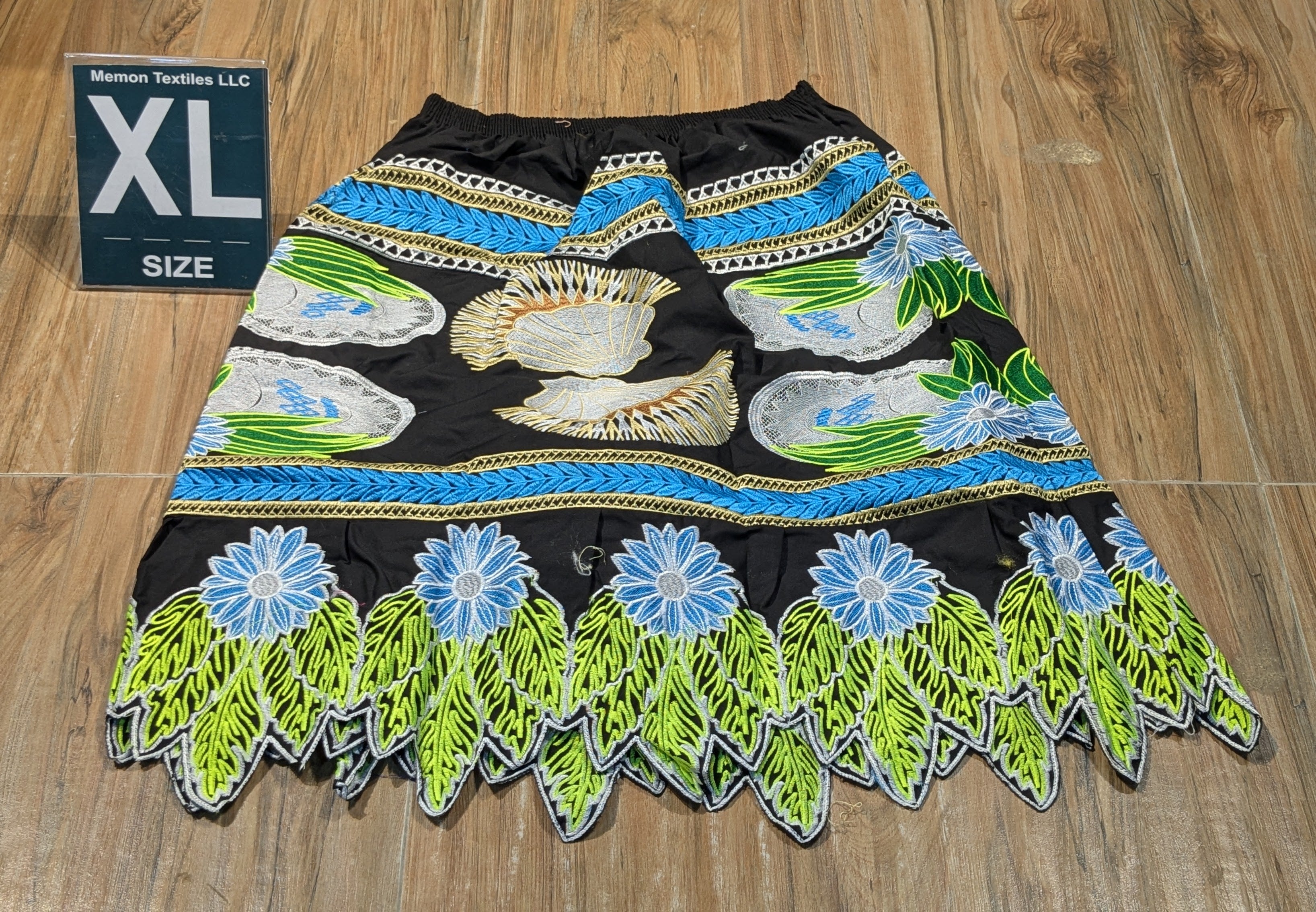 Embroidered Island Skirts (Urohs) - XL