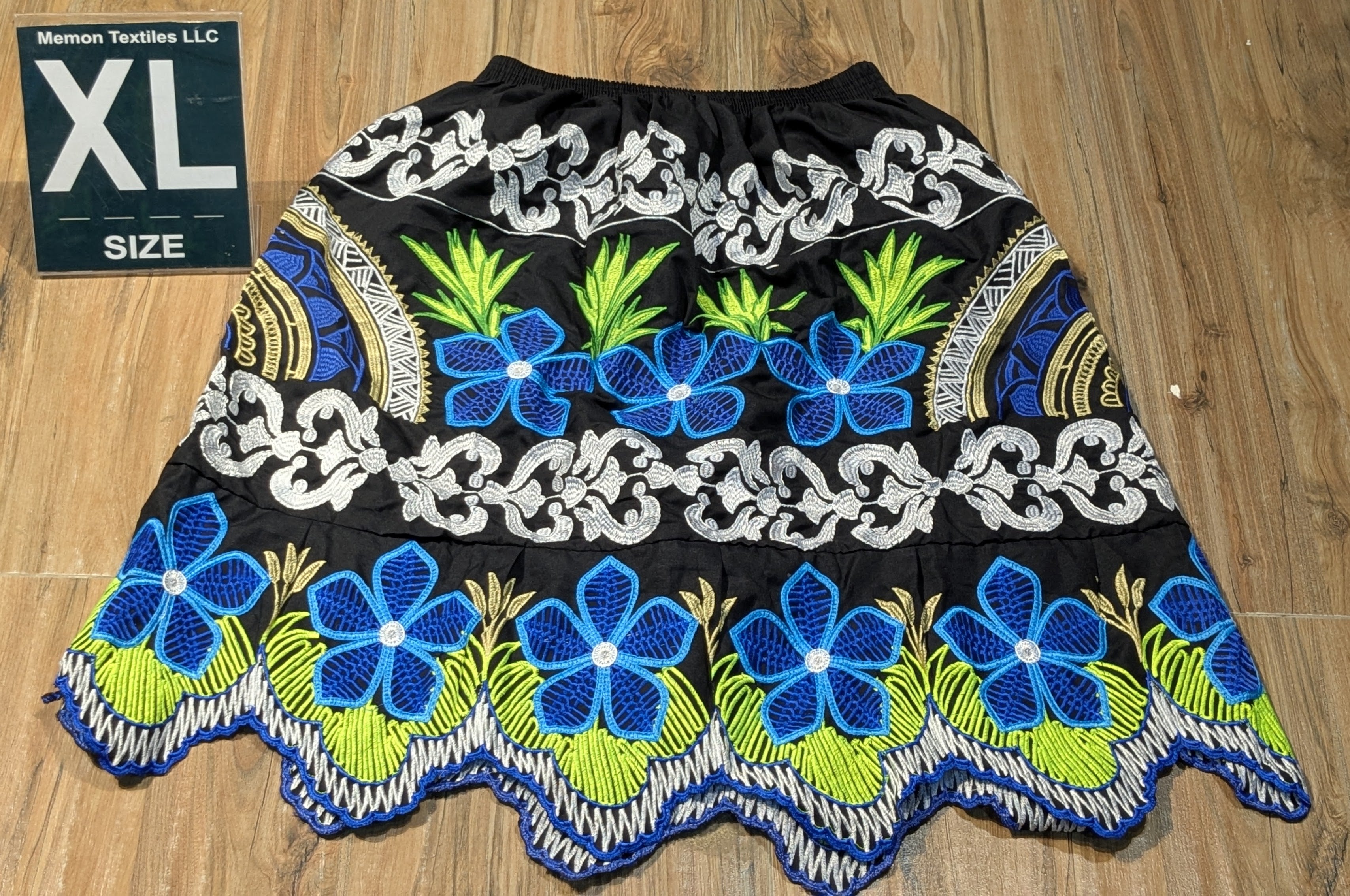 Embroidered Island Skirts (Urohs) - XL