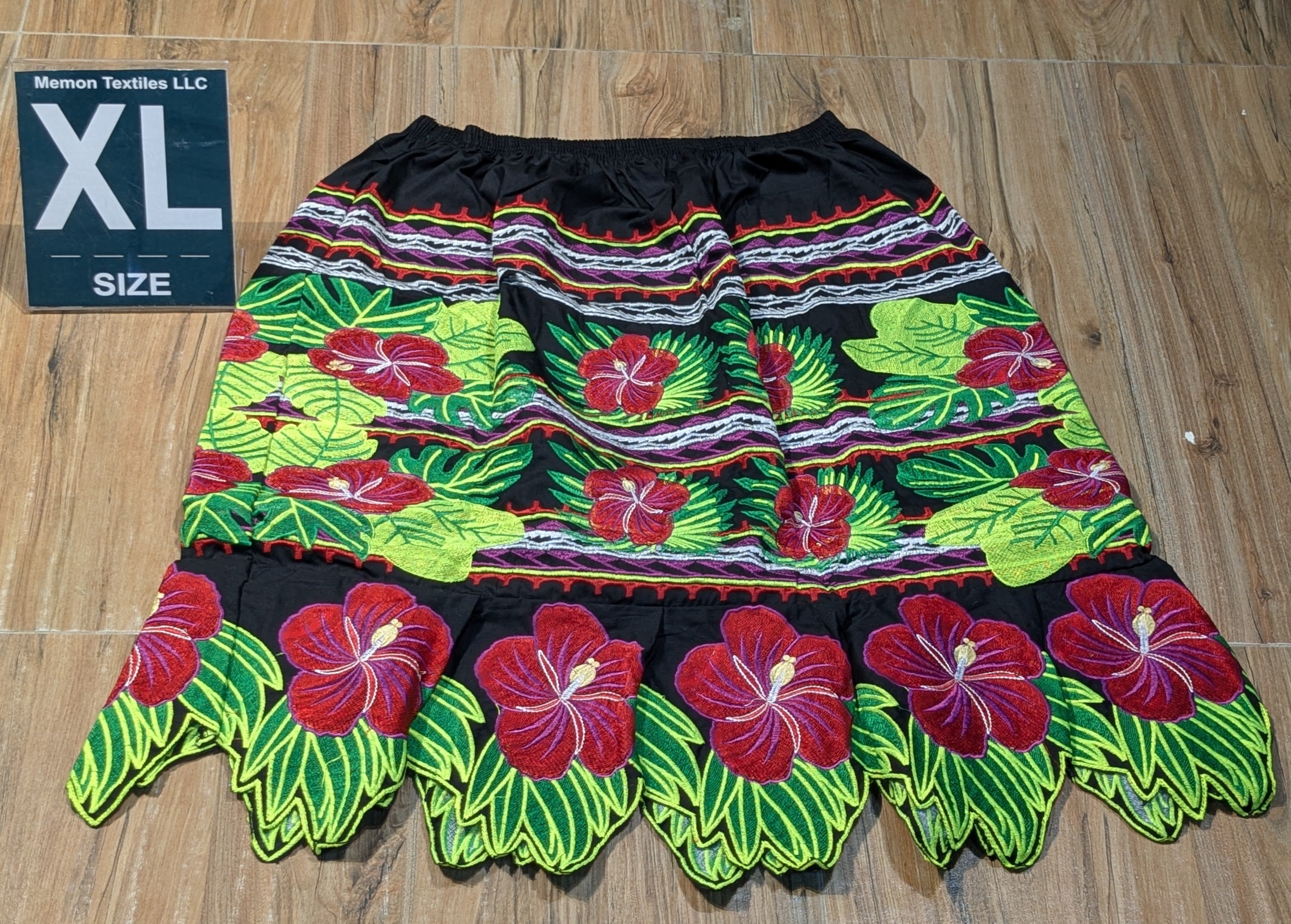 Embroidered Island Skirts (Urohs) - XL