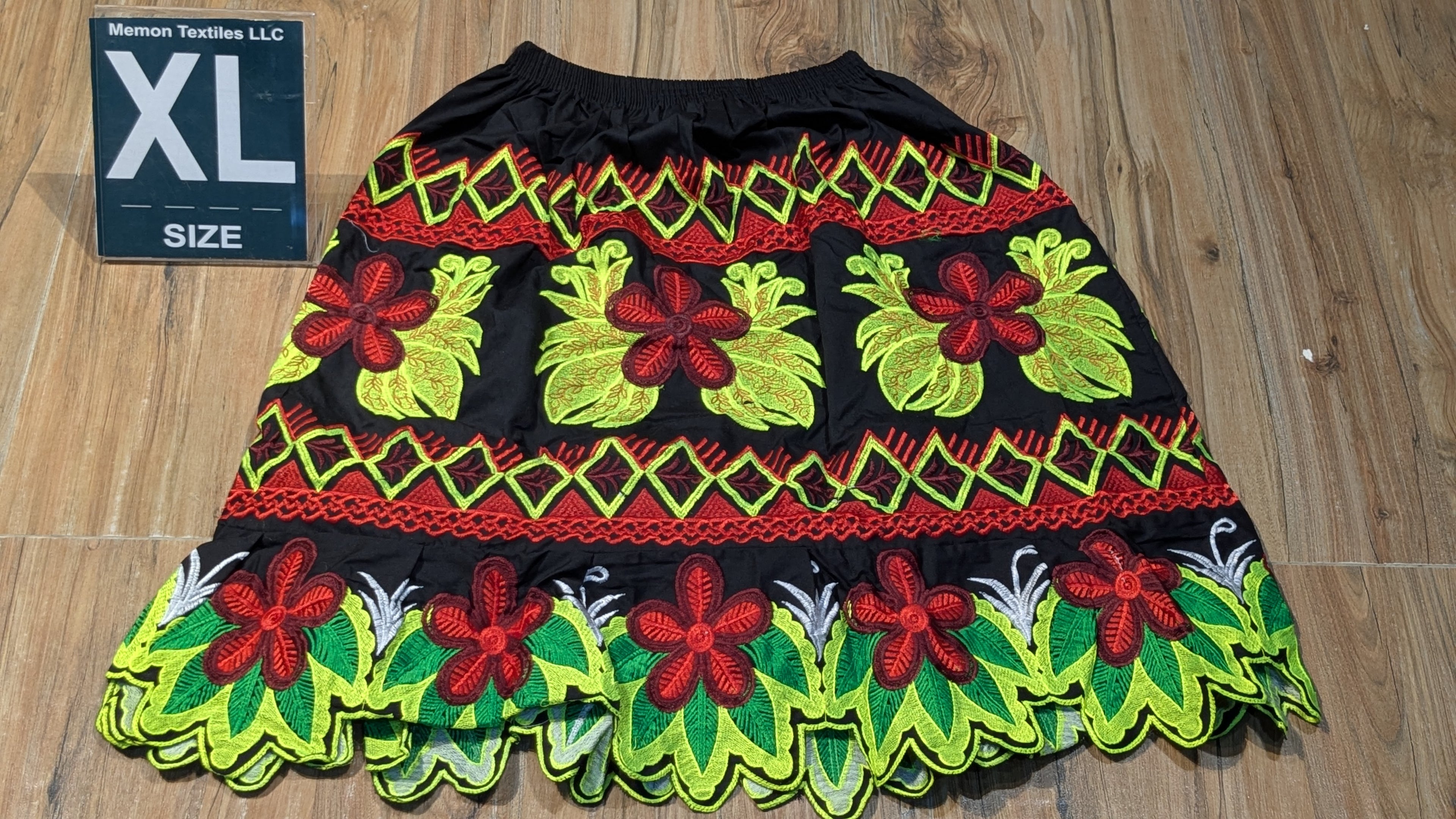 Embroidered Island Skirts (Urohs) - XL