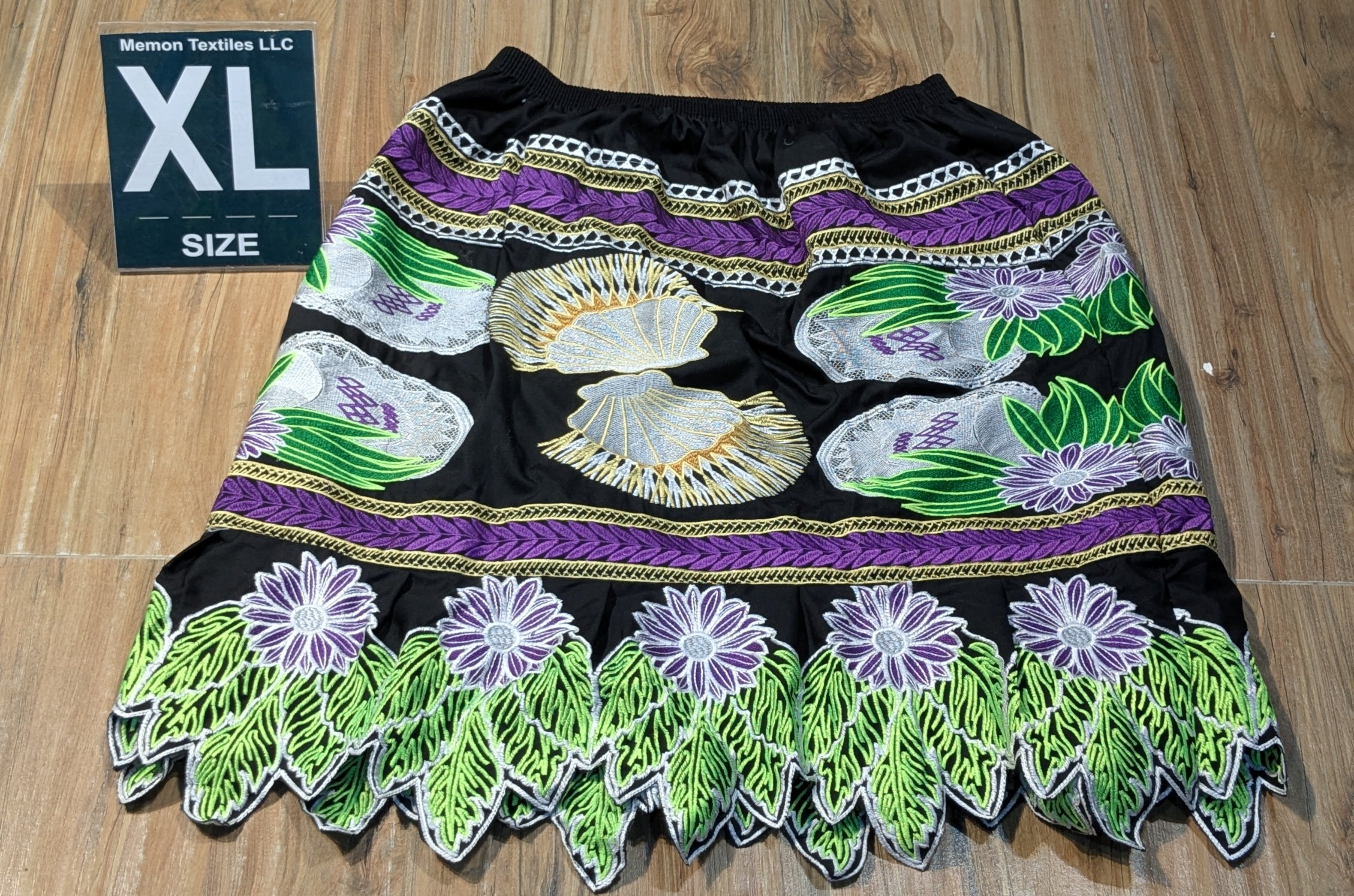 Embroidered Island Skirts (Urohs) - XL