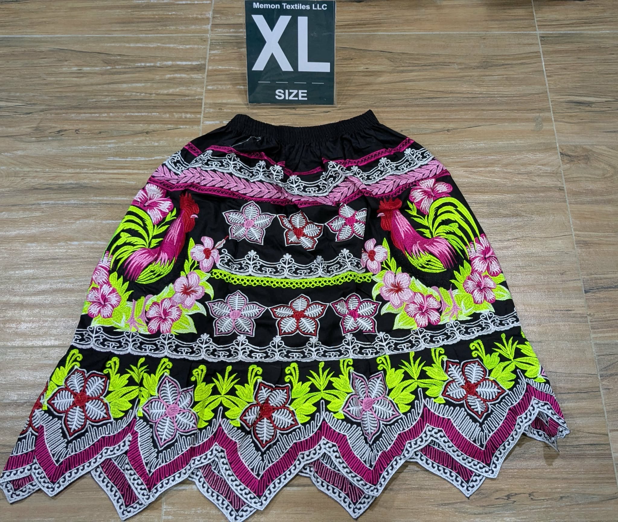 Embroidered Island Skirts (Urohs) - XL