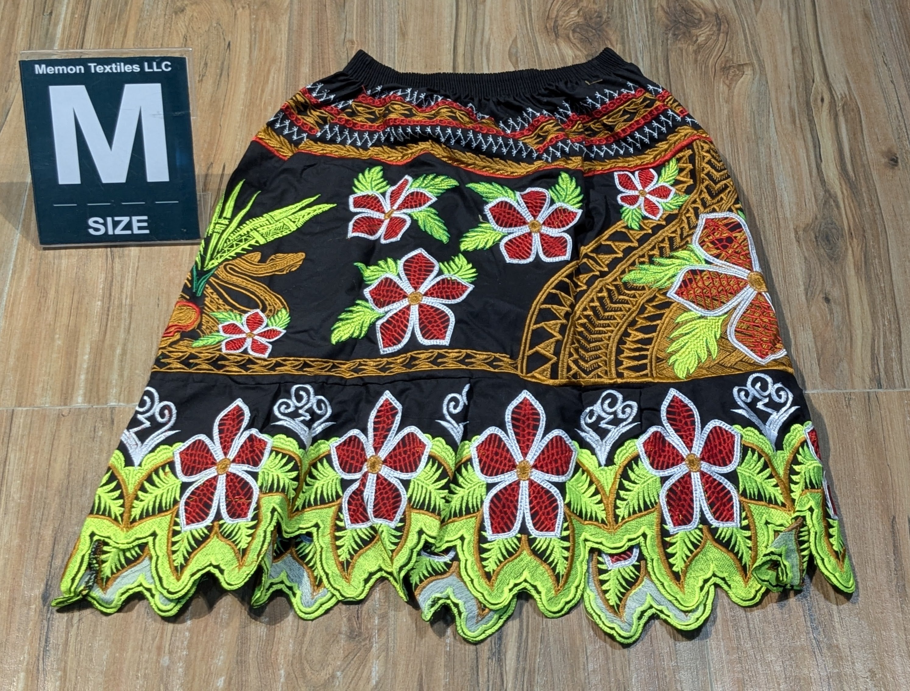 Floral Island Skirts (Urohs) - M