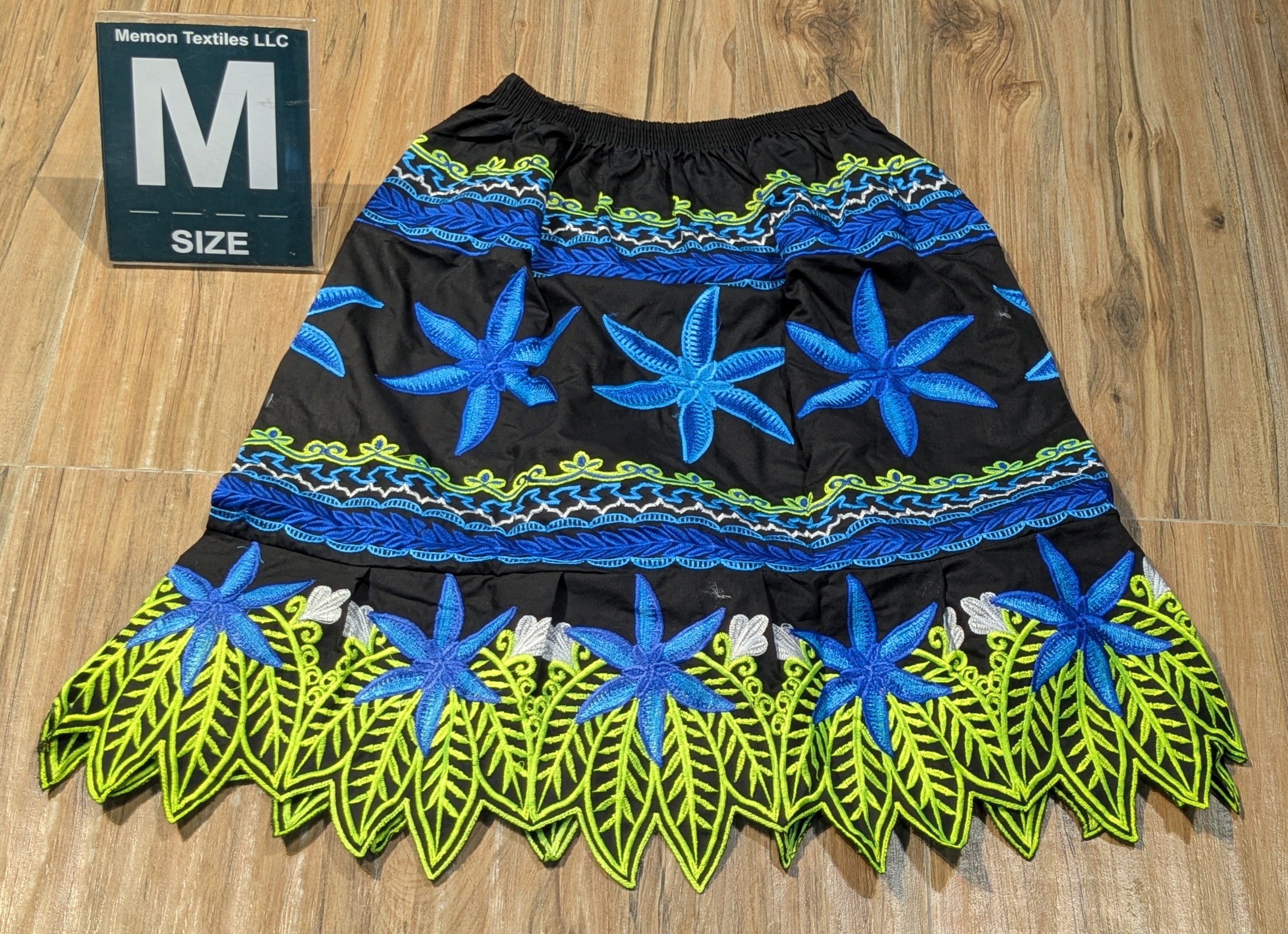 Floral Island Skirts (Urohs) - M
