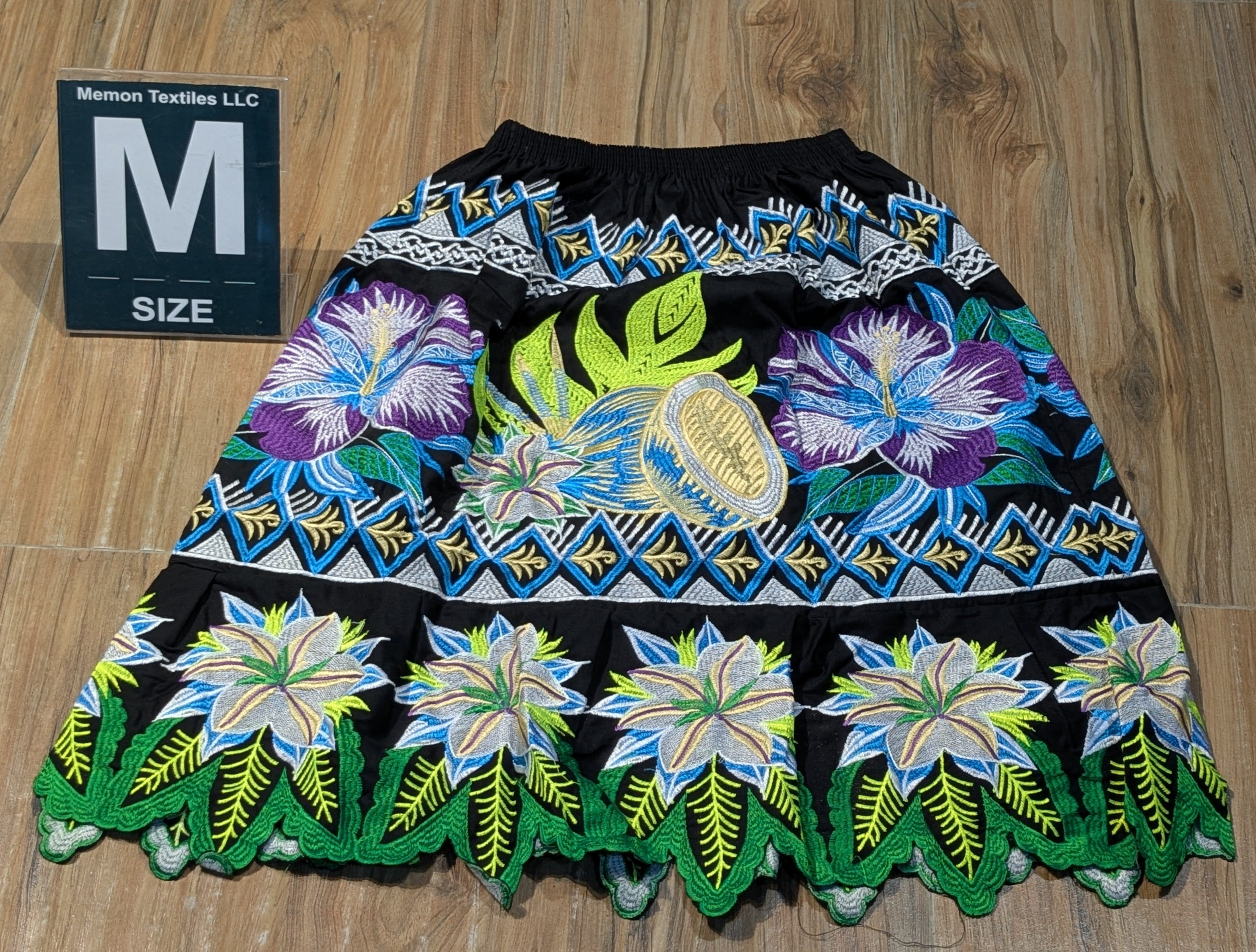 Floral Island Skirts (Urohs) - M