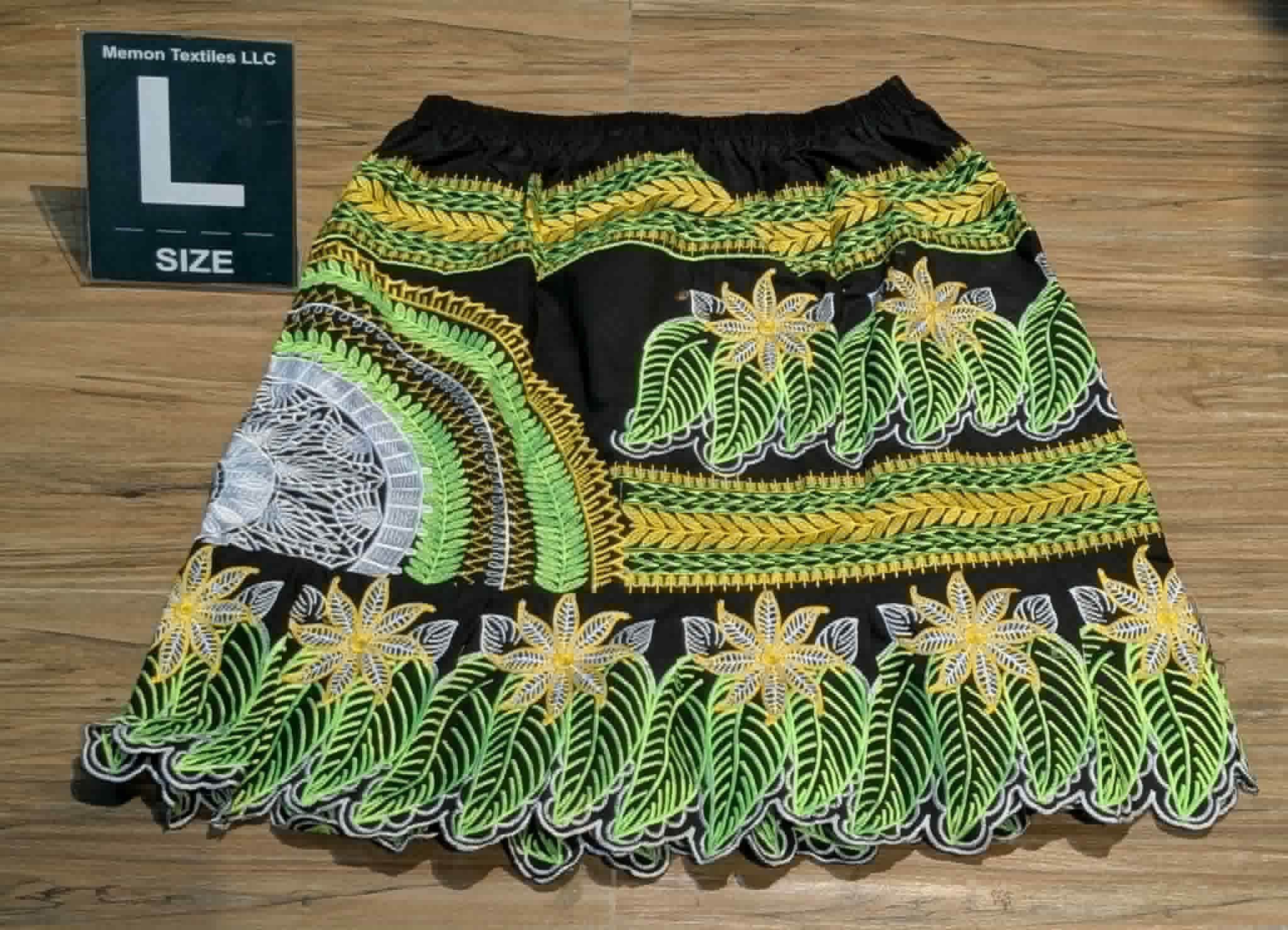 Floral Embroidered Island Skirts (Urohs) - L