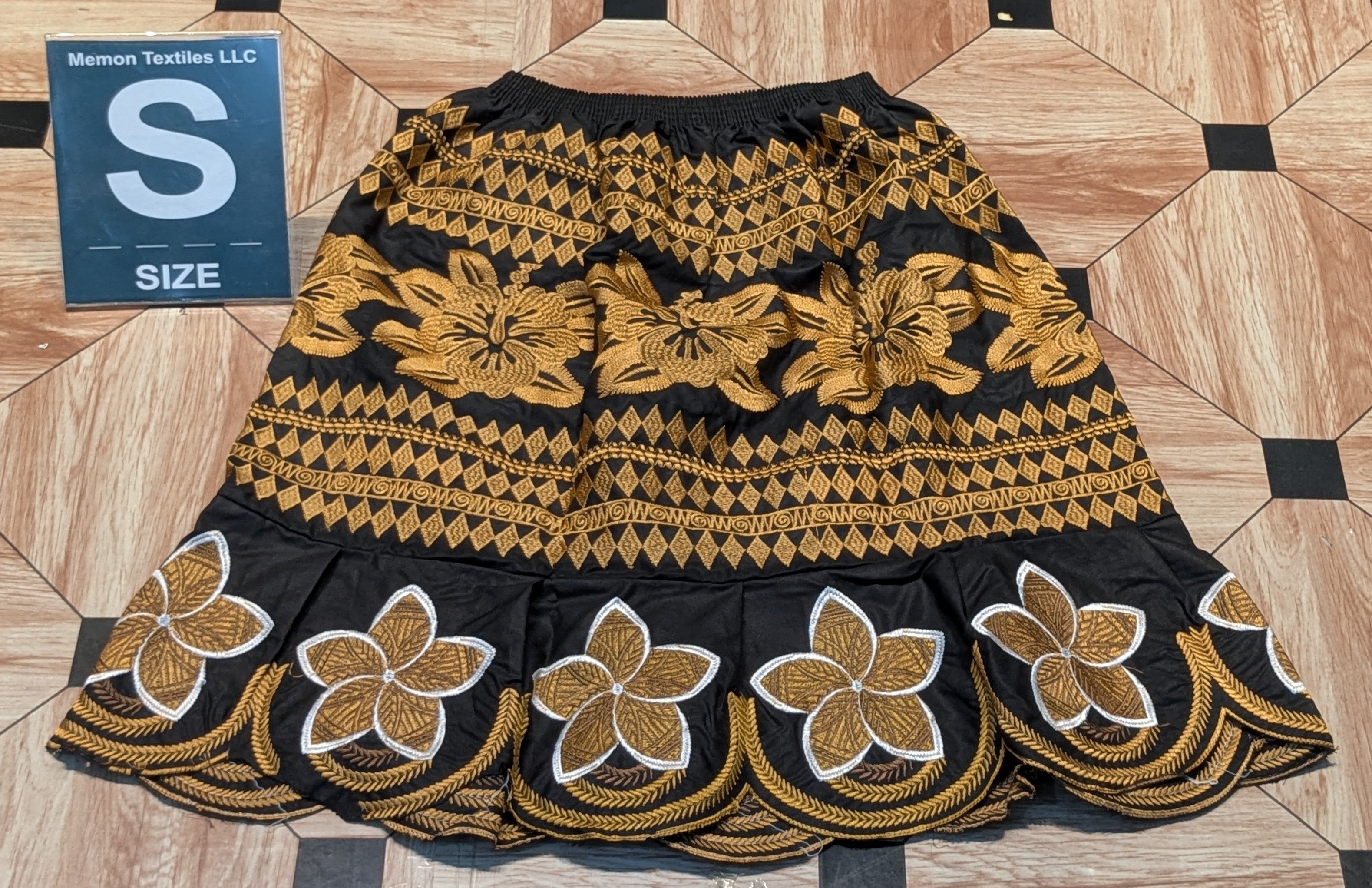 Embroidered Island Skirts (Urohs) - S