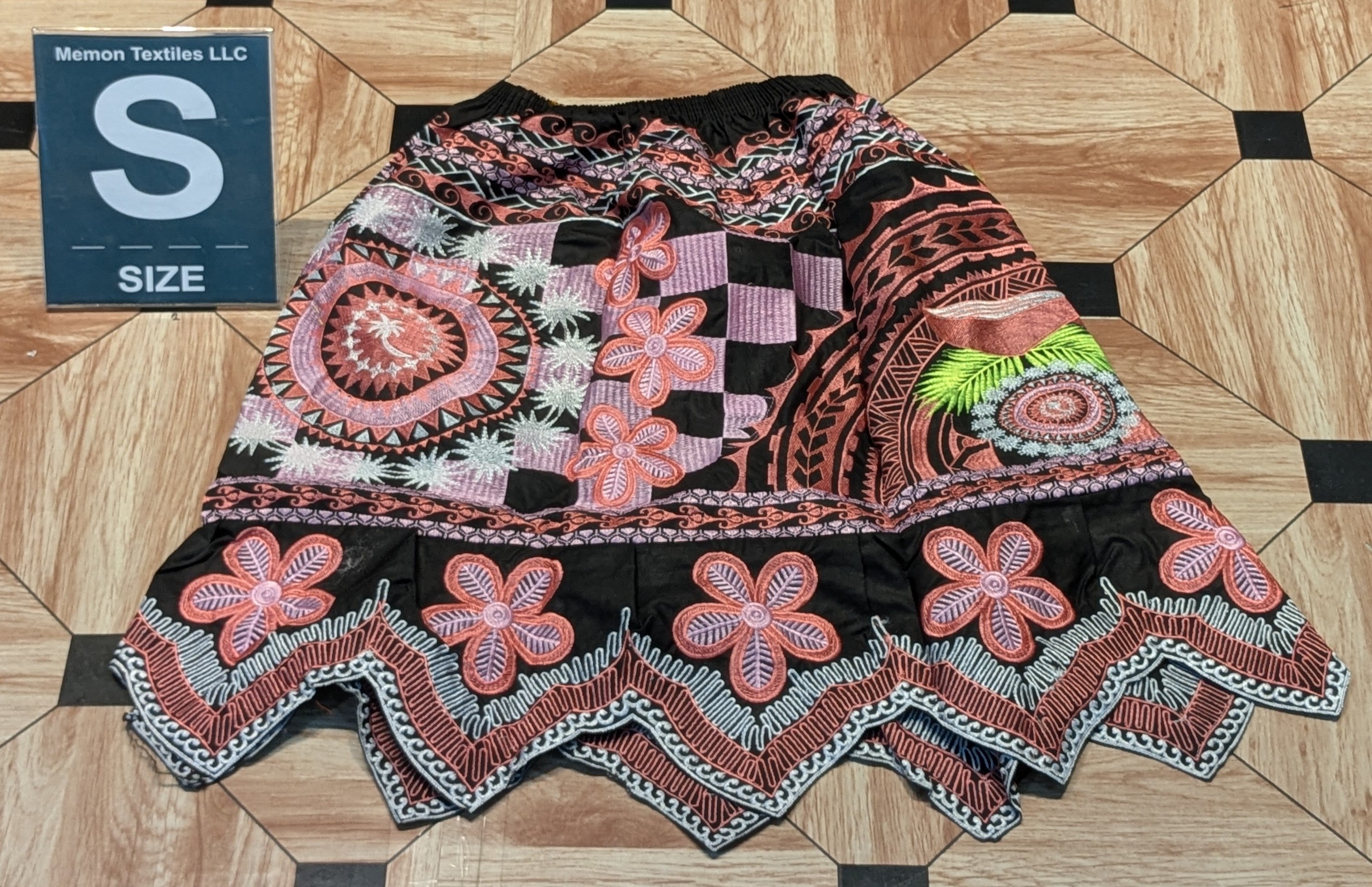 Floral Island Skirts (Urohs) - S