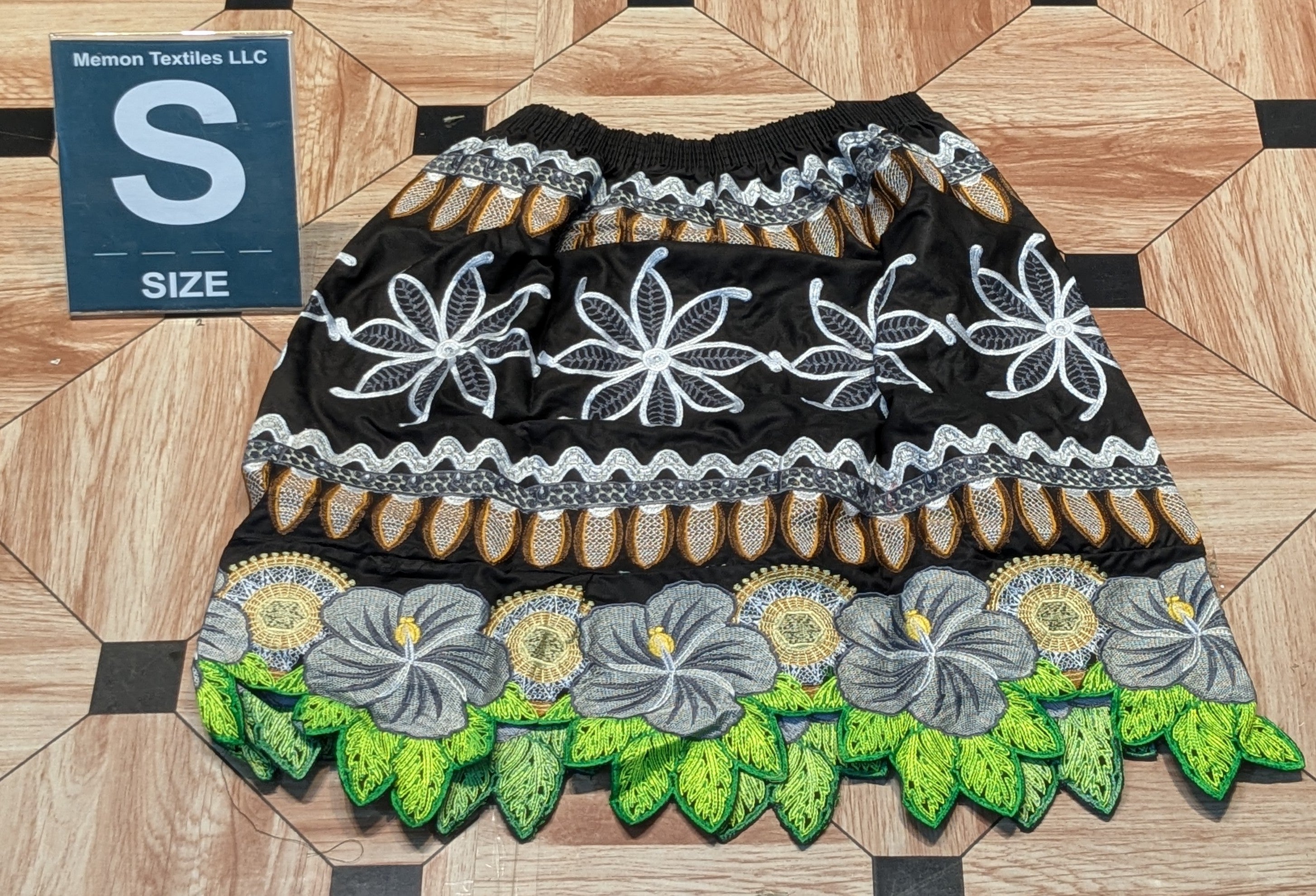 Floral Island Skirts (Urohs) - S