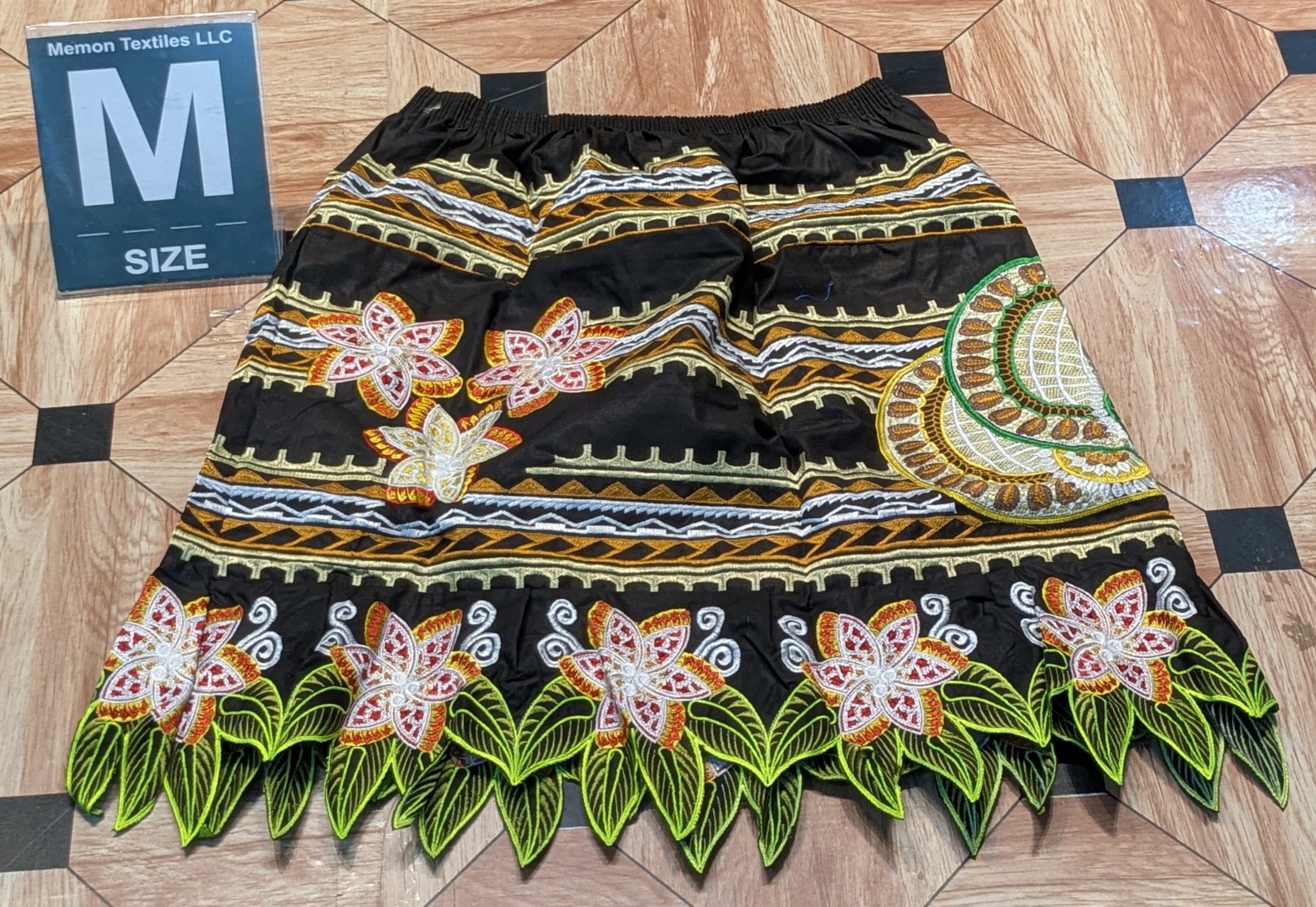 Embroidered Island Skirts (Urohs) - M