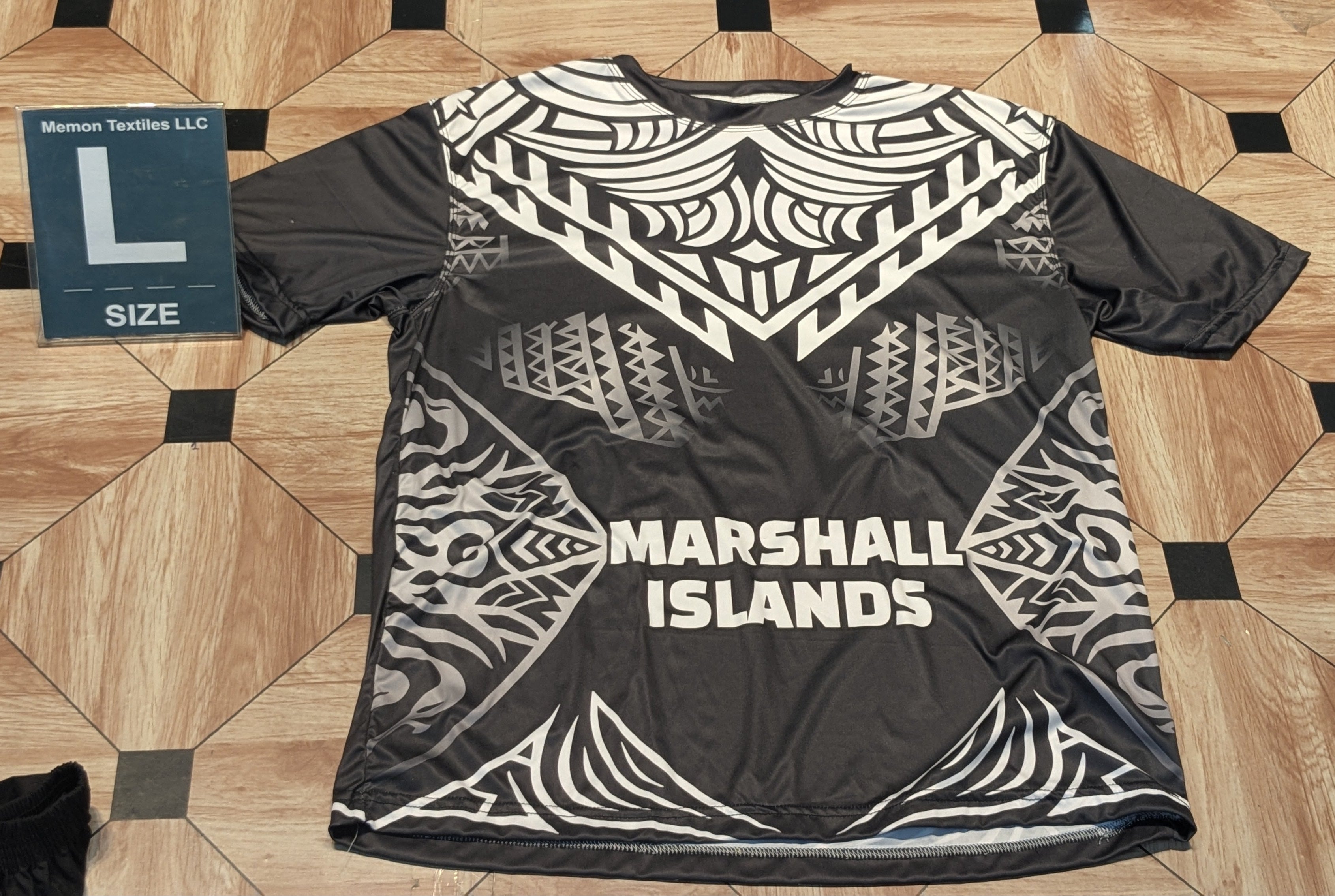Island style T-shirt - L