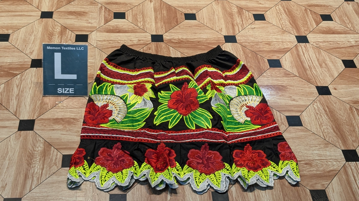 Embroidered Island Skirts (Urohs) - L