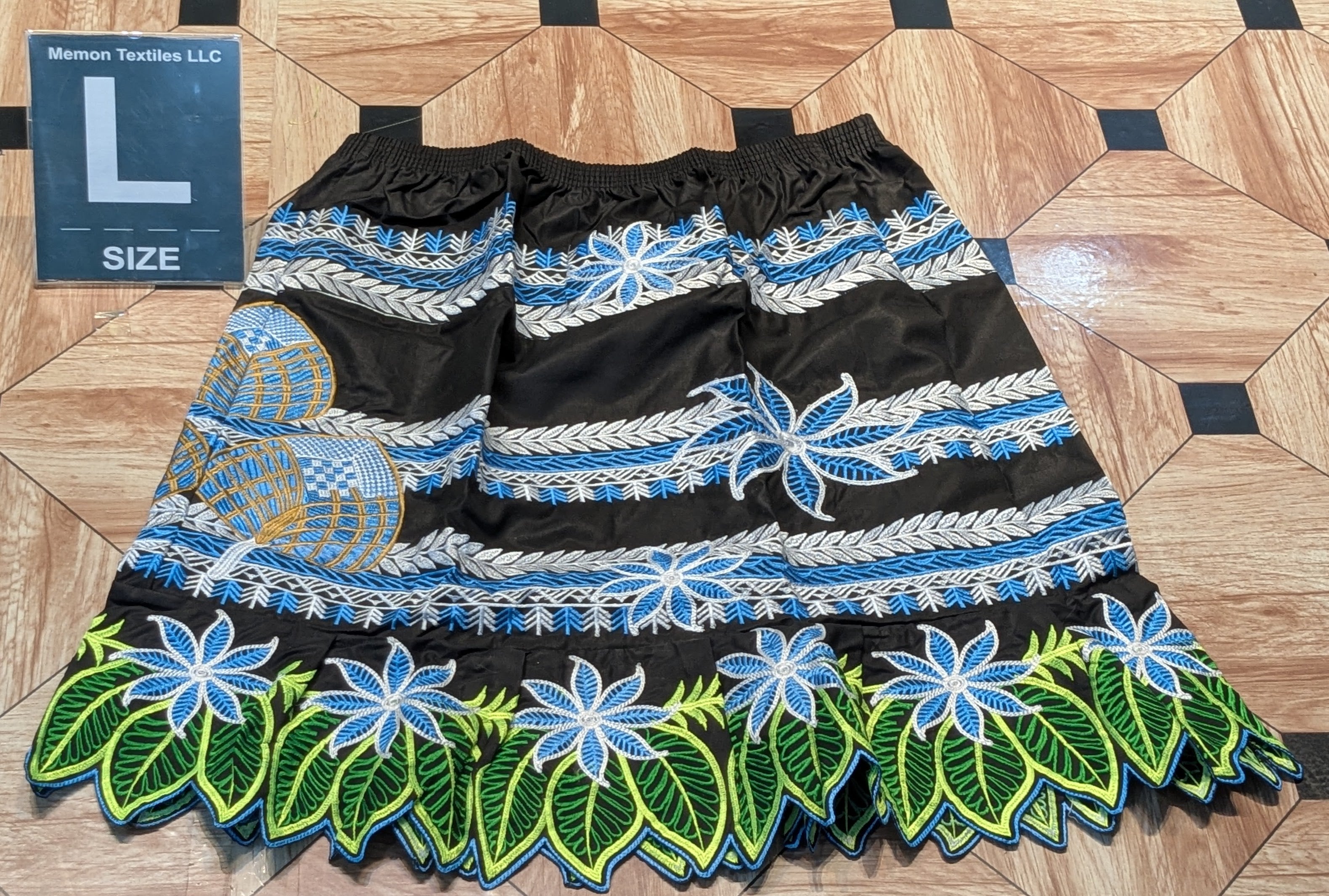Embroidered Island Skirts (Urohs) - S