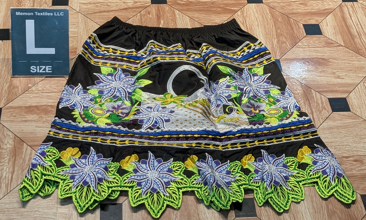 Embroidered Skirt (Island Urohs) - L