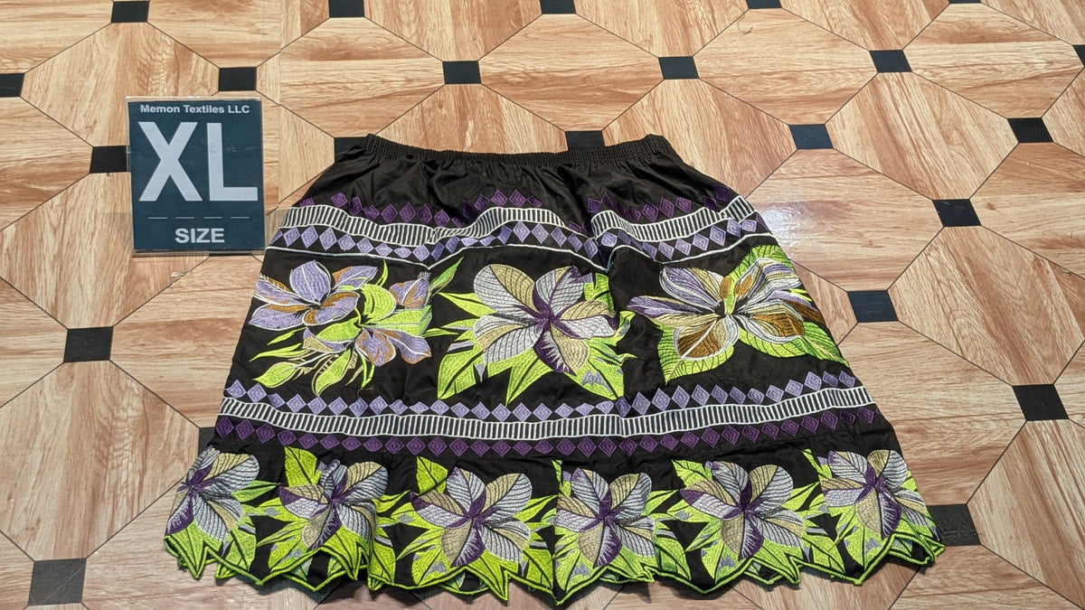 Embroiderd Isalnd Skirts (Urohs) - XL