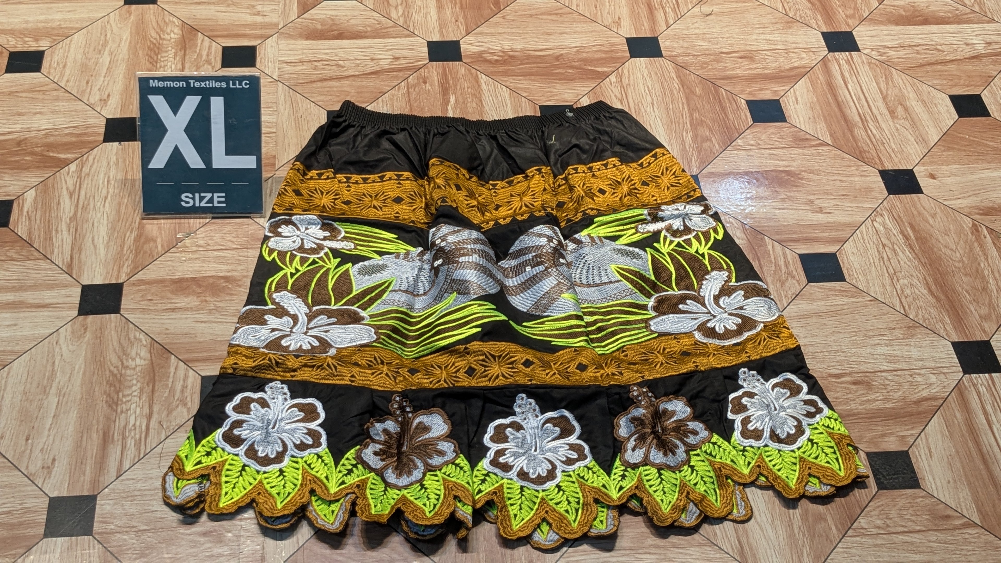 Embroidered Skirt (Island Urohs) - XL
