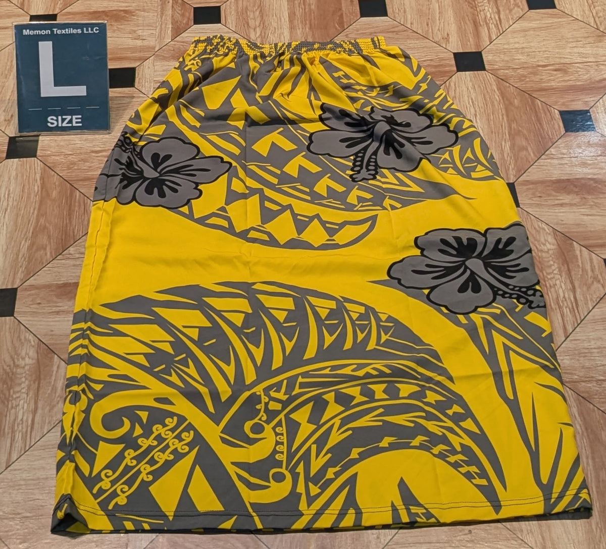 Embroidered Skirt (Island Urohs) - L