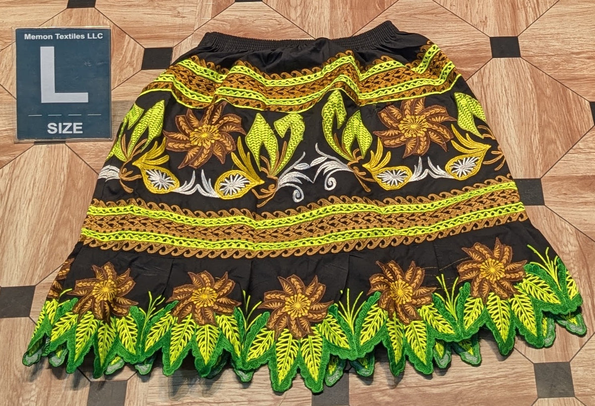 Embroidered Skirt (Island Urohs) - L