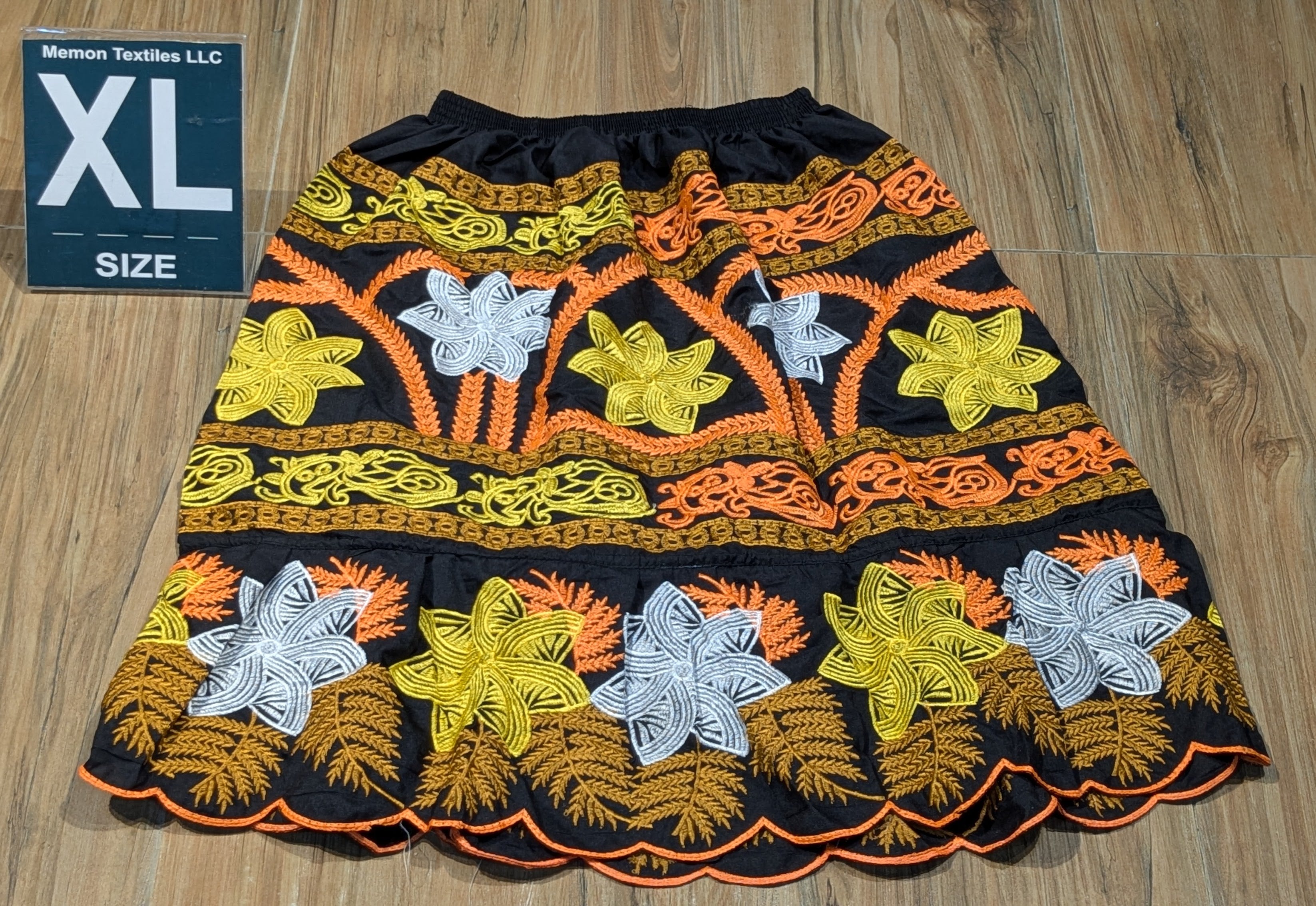 Embroidered Island Skirts (Urohs) - XL