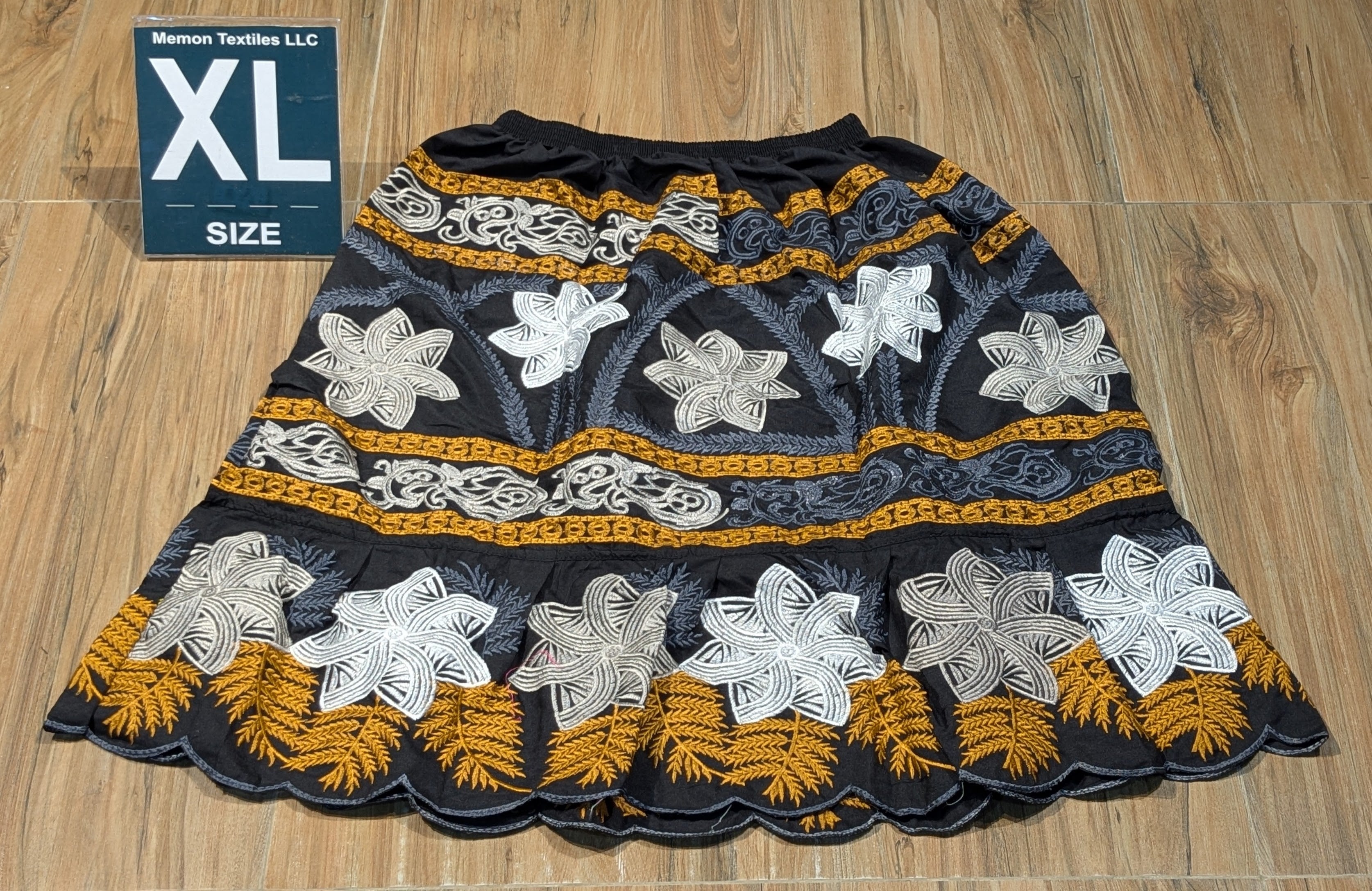 Embroidered Island Skirts (Urohs) - XL