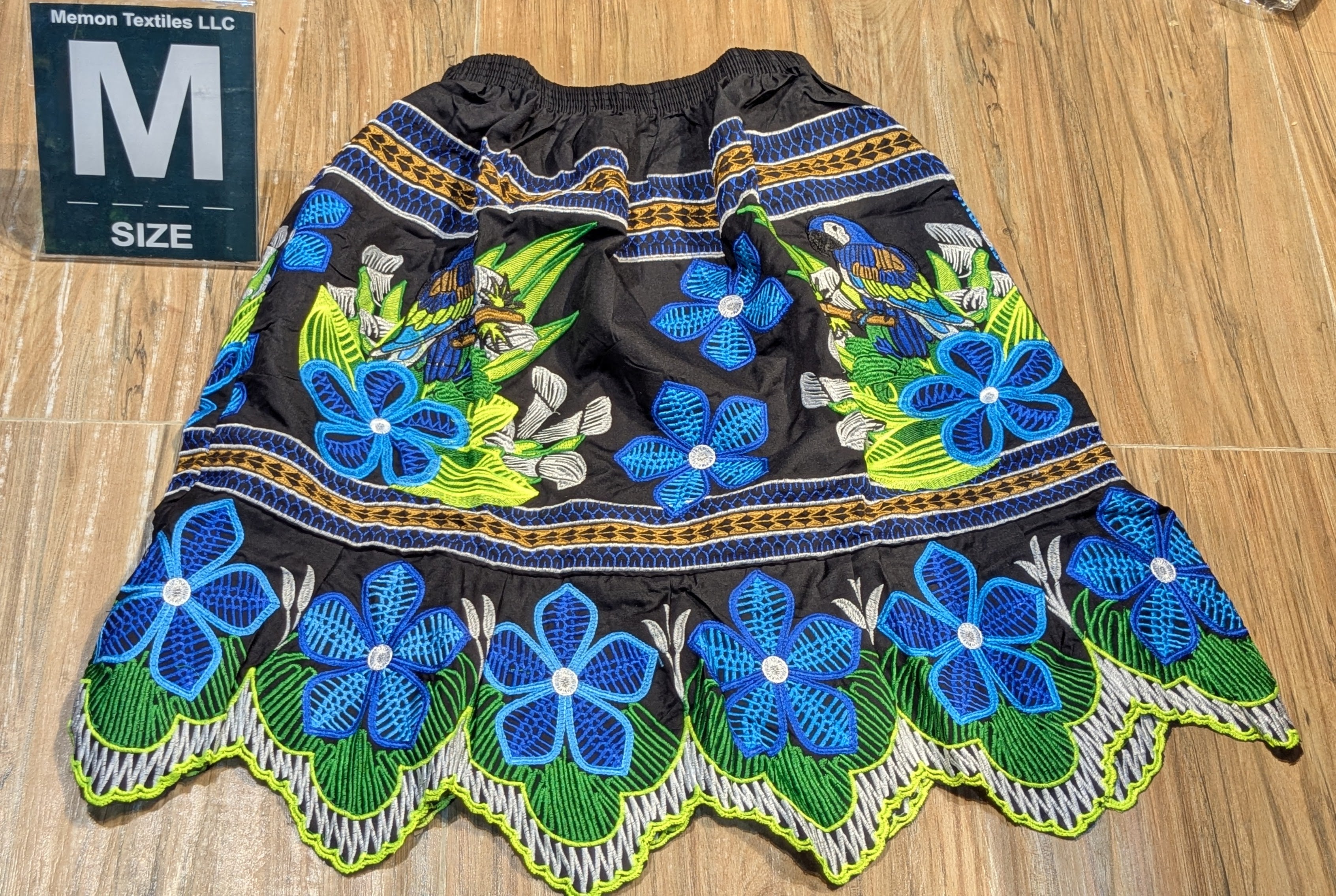 Floral Island Skirts (Urohs) - M