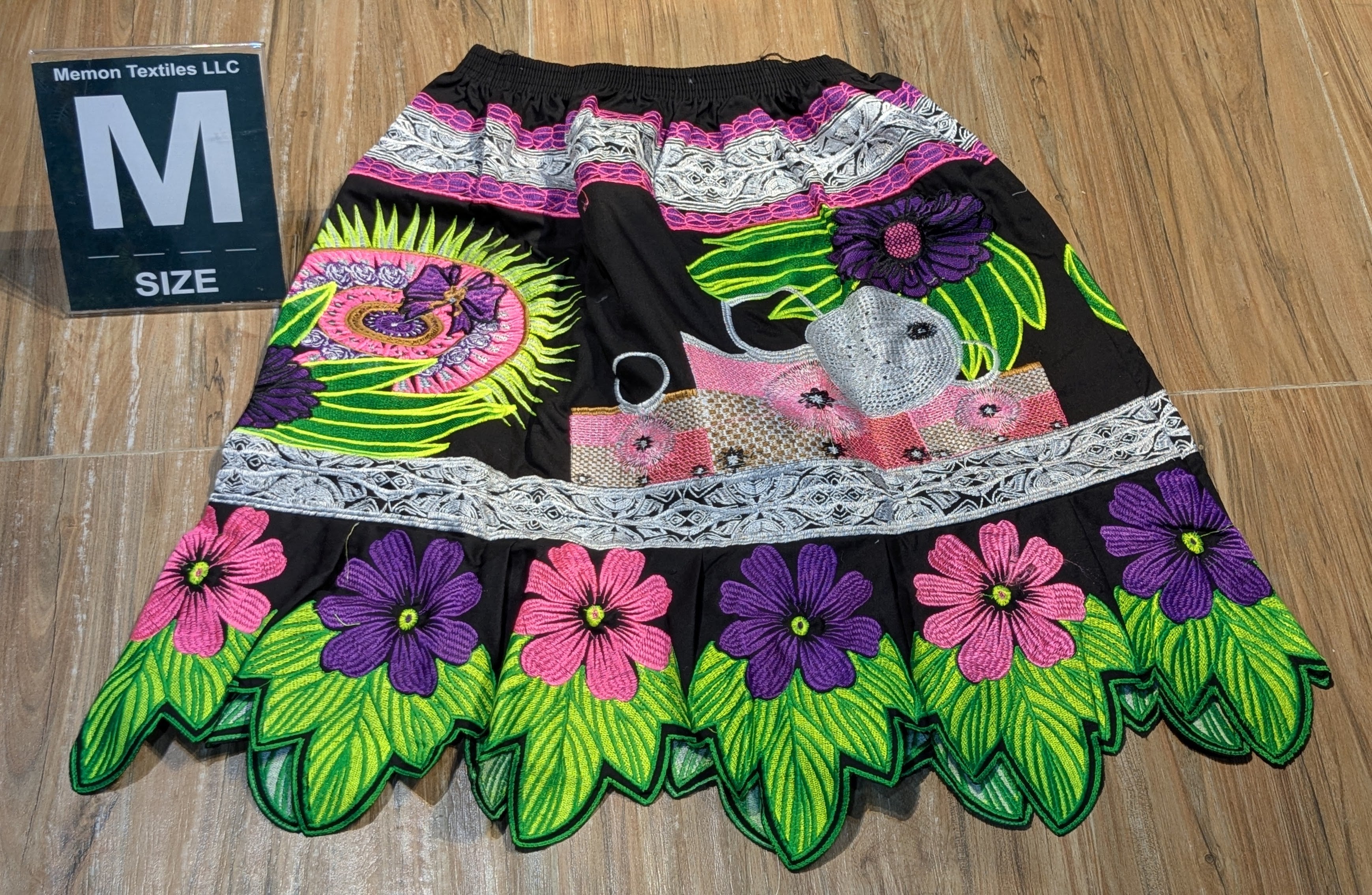 Floral Island Skirts (Urohs) - M