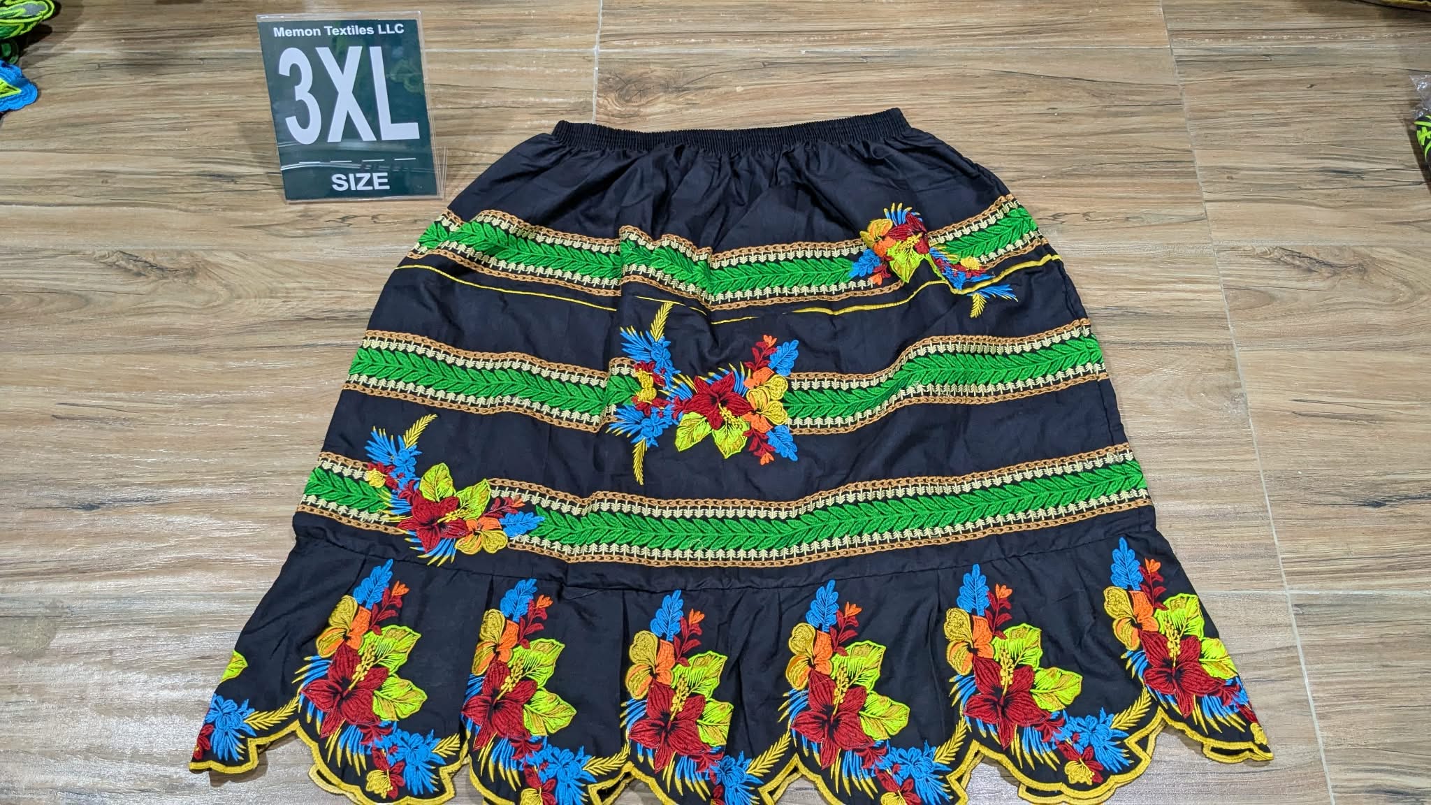 Floral Embroidered Island Skirts (Urohs) - 3XL