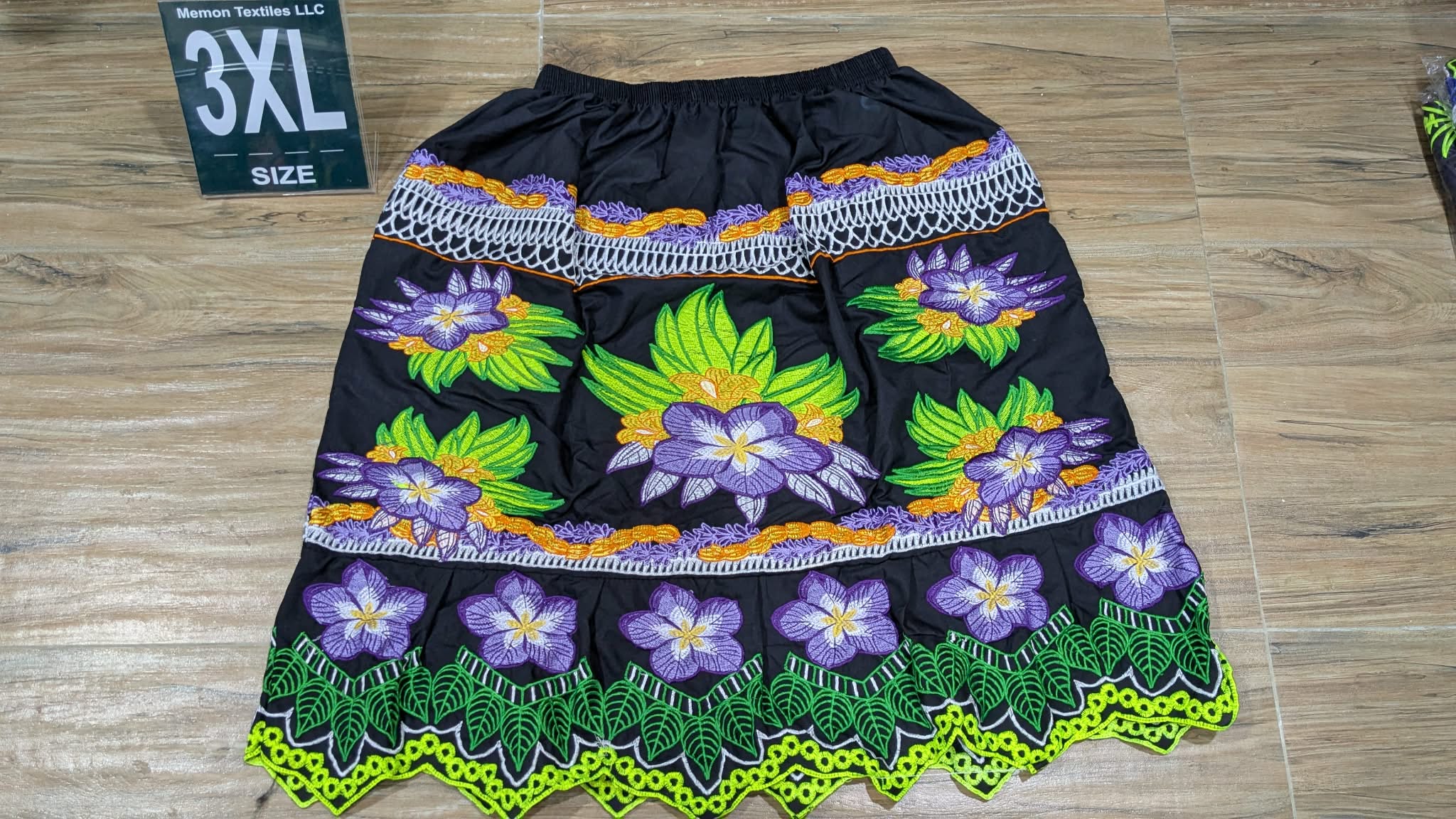 Floral Embroidered Island Skirts (Urohs) - 3XL