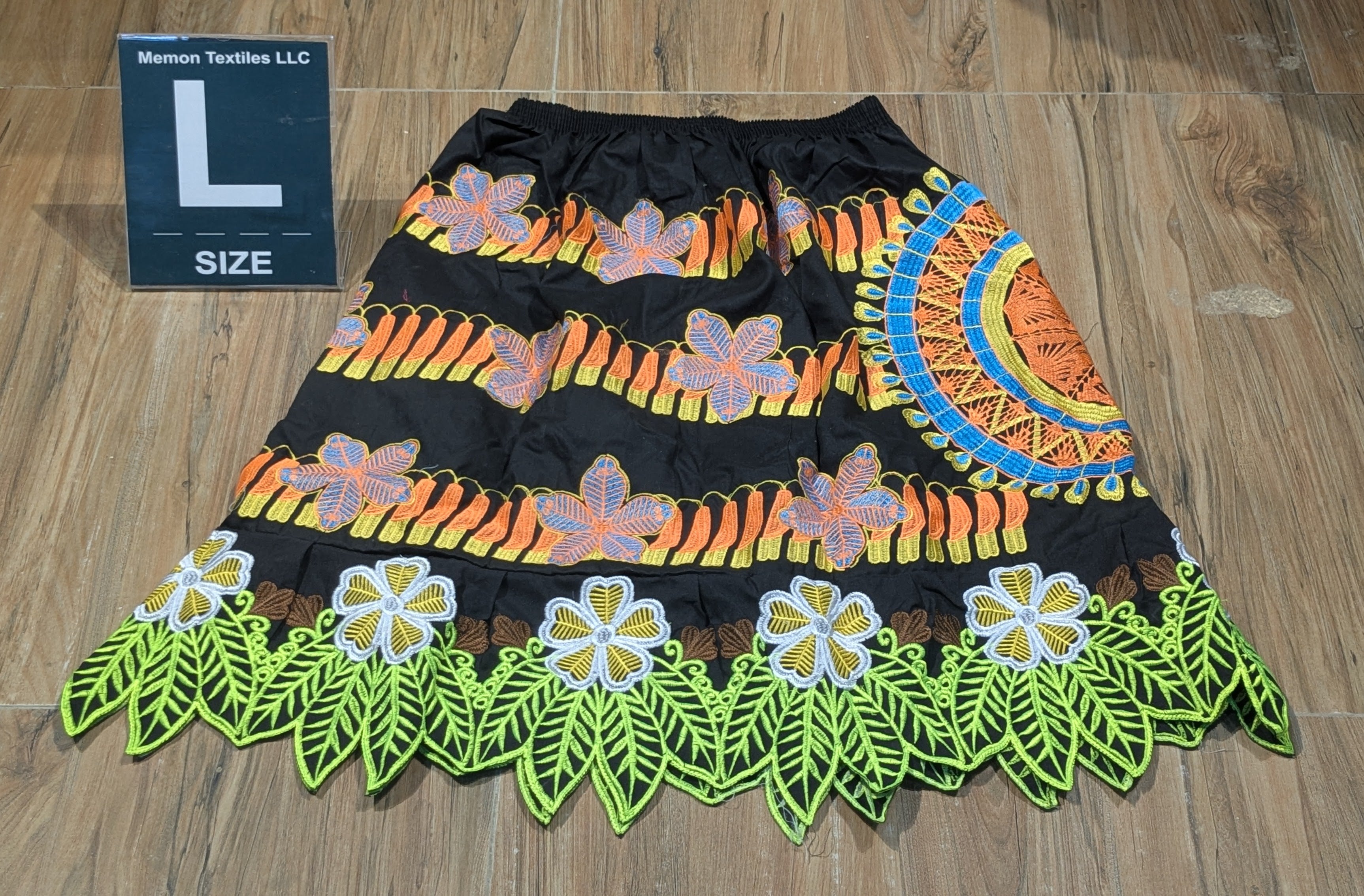 Floral Embroidered Island Skirts (Urohs) - L