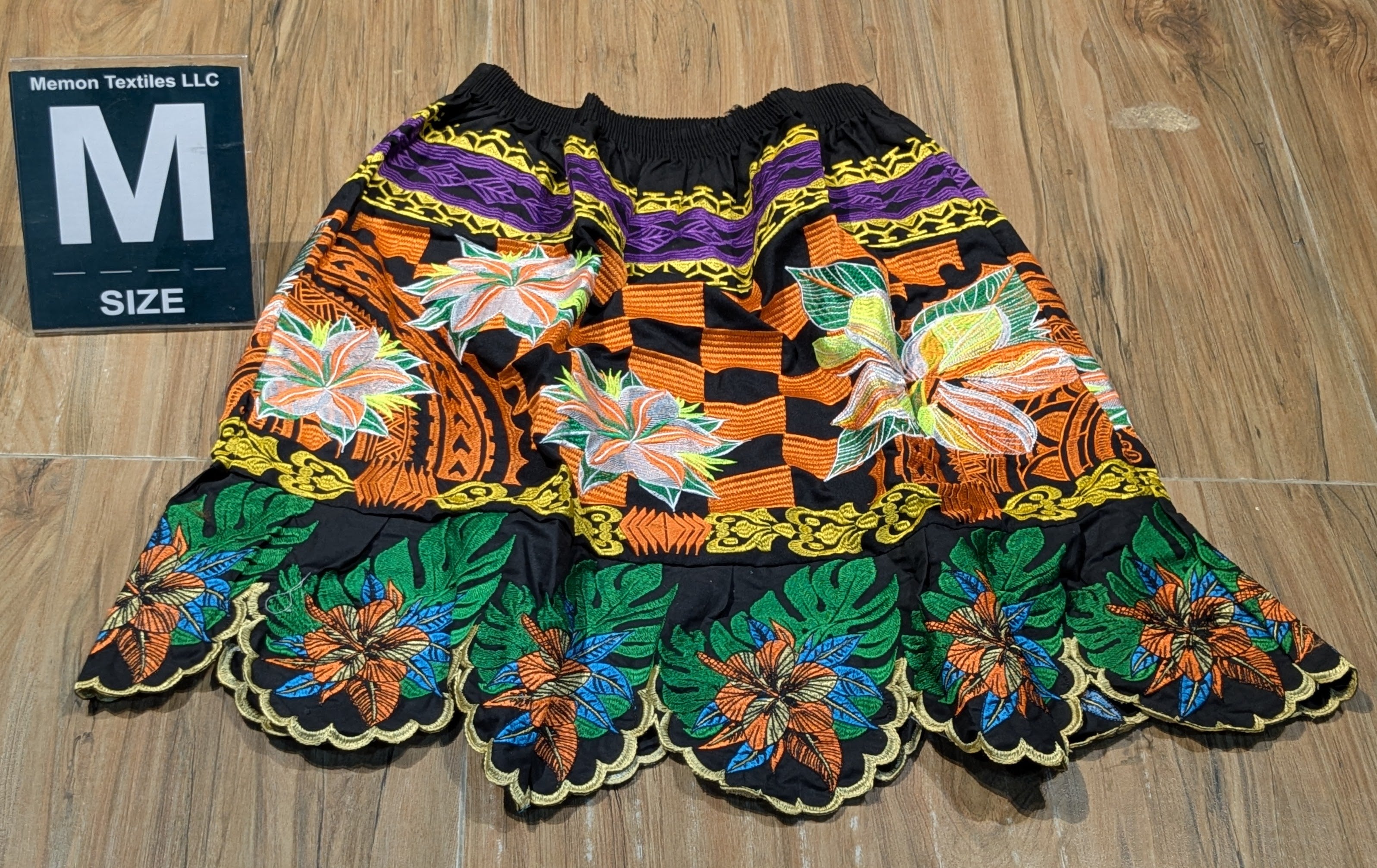 Floral Embroidered Island Skirts (Urohs) - M