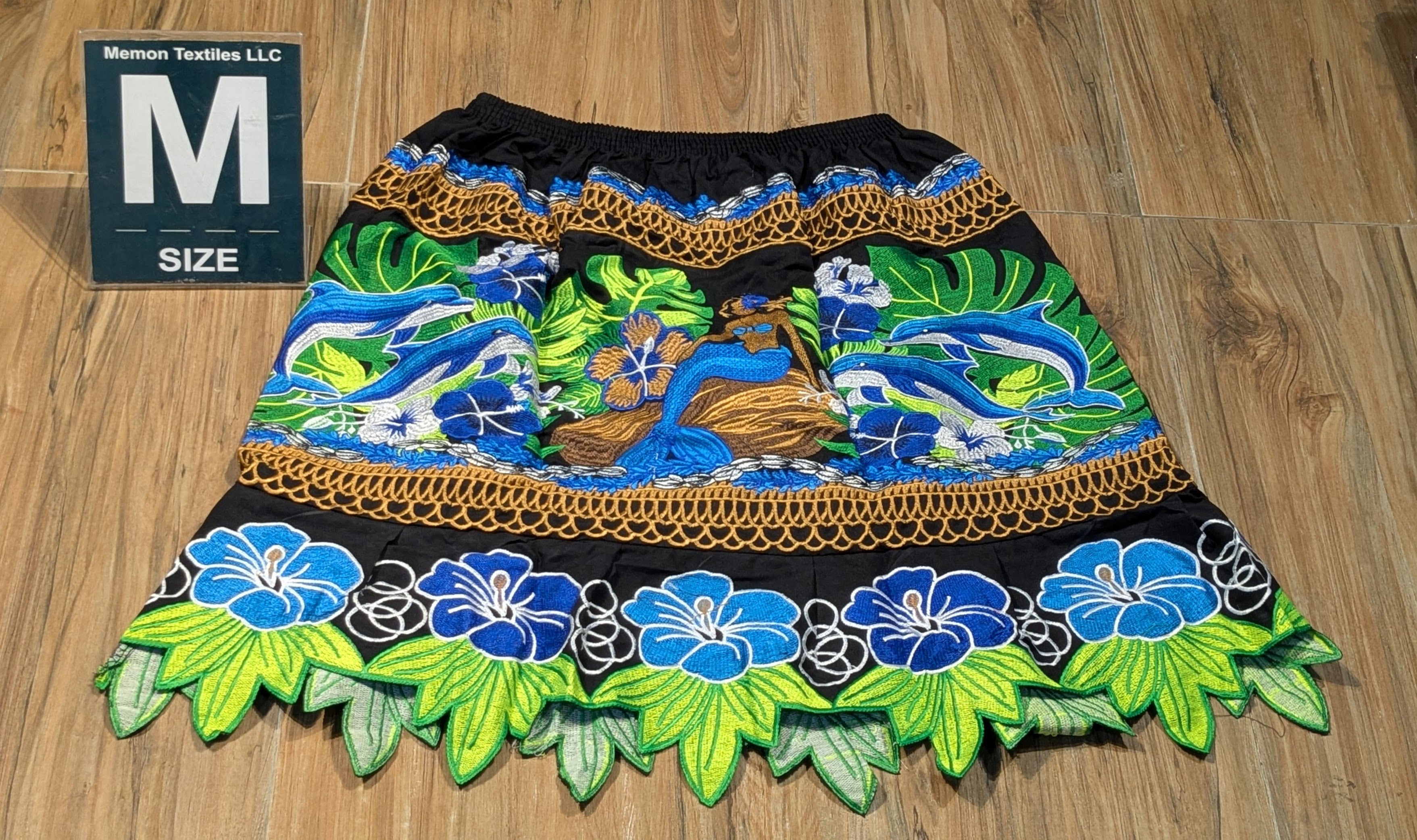 Floral Embroidered Island Skirts (Urohs) - M