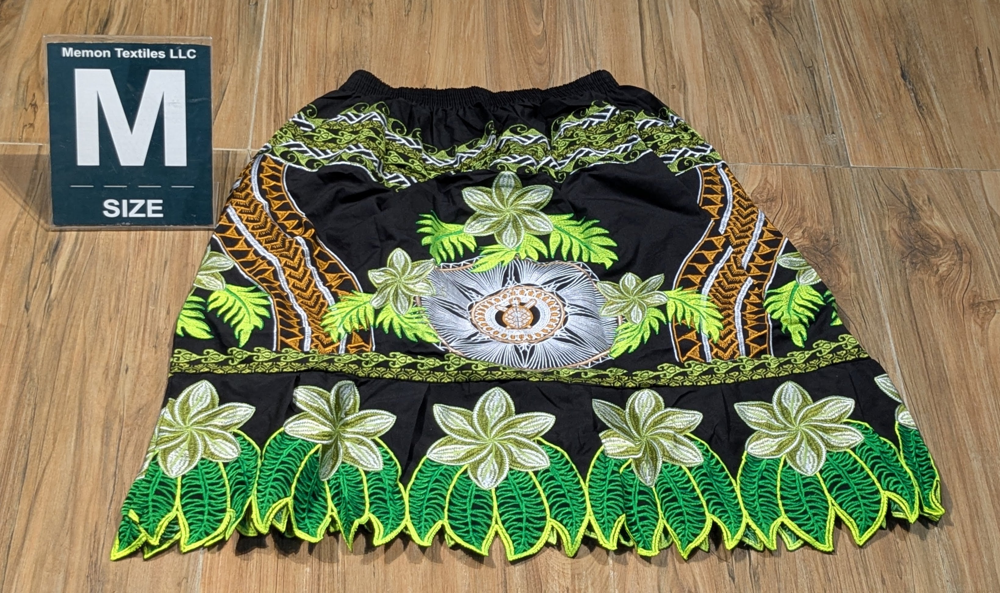 Floral Embroidered Island Skirts (Urohs) - M