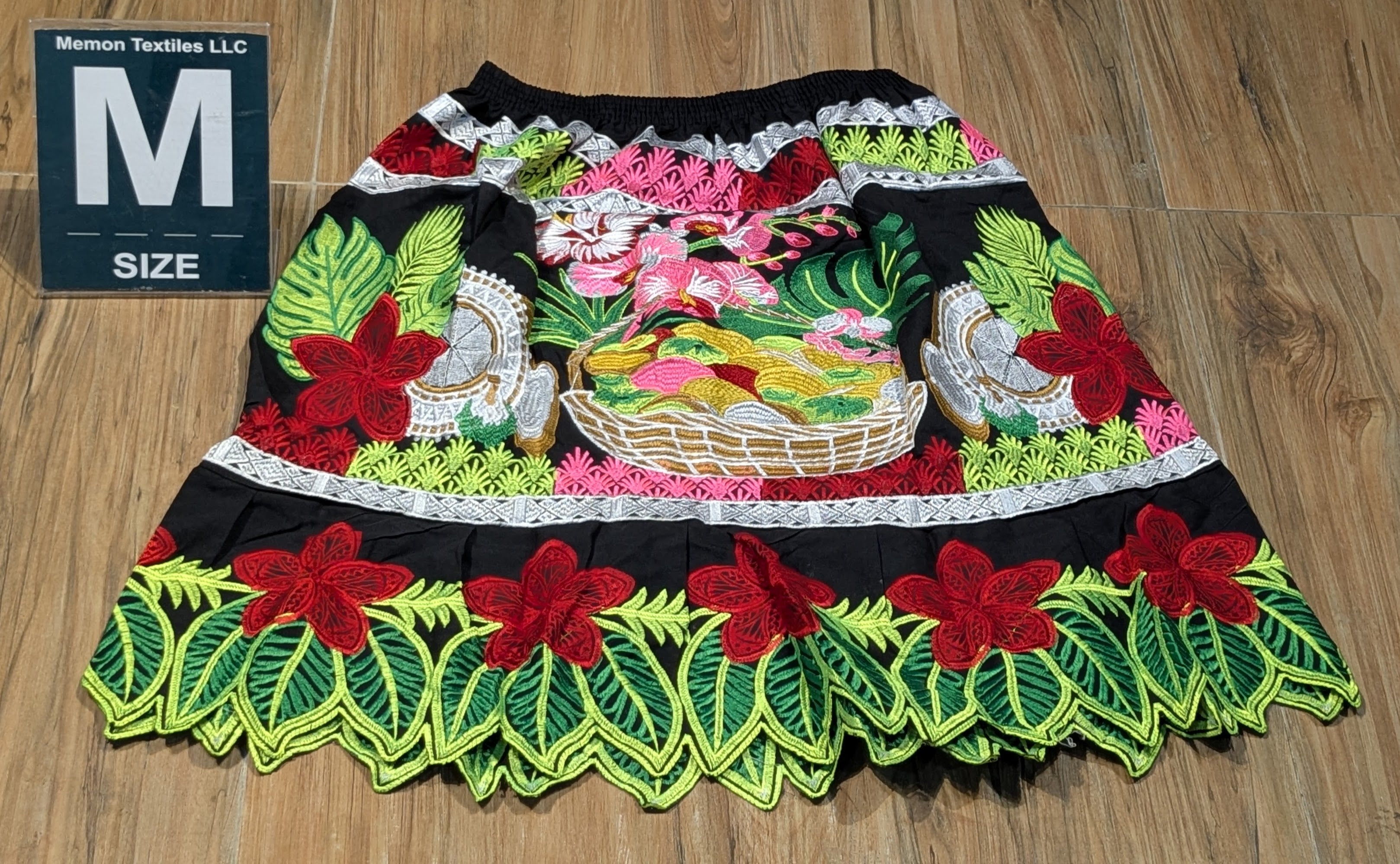 Floral Embroidered Island Skirts (Urohs) - M