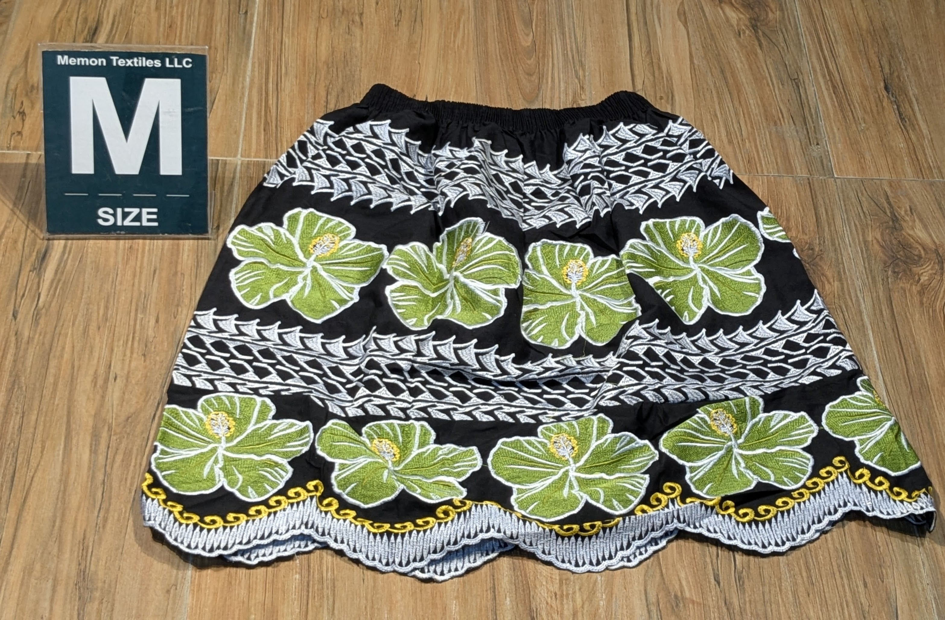 Floral Embroidered Island Skirts (Urohs) - M #1422