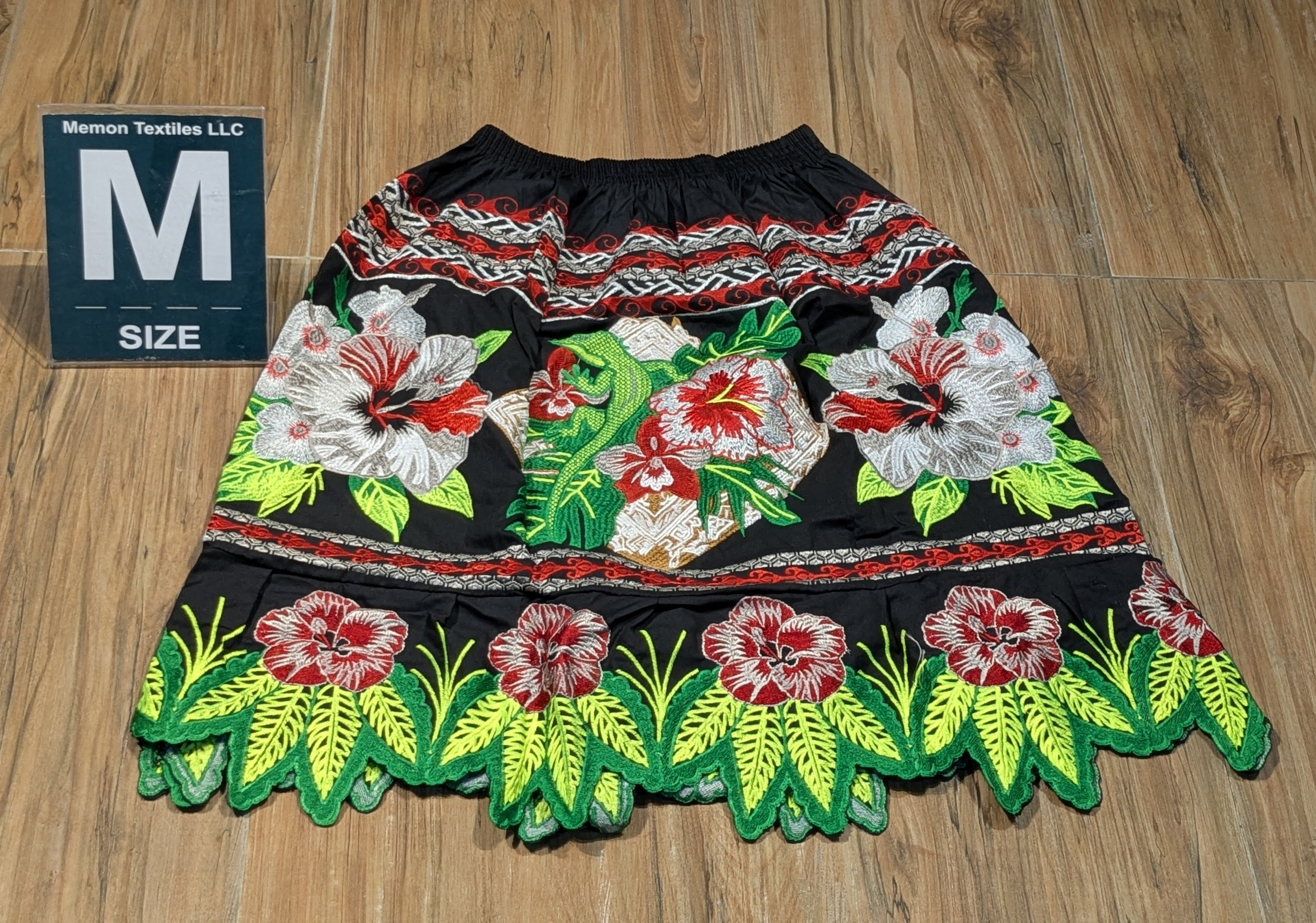 Floral Embroidered Island Skirts (Urohs) - M #1425