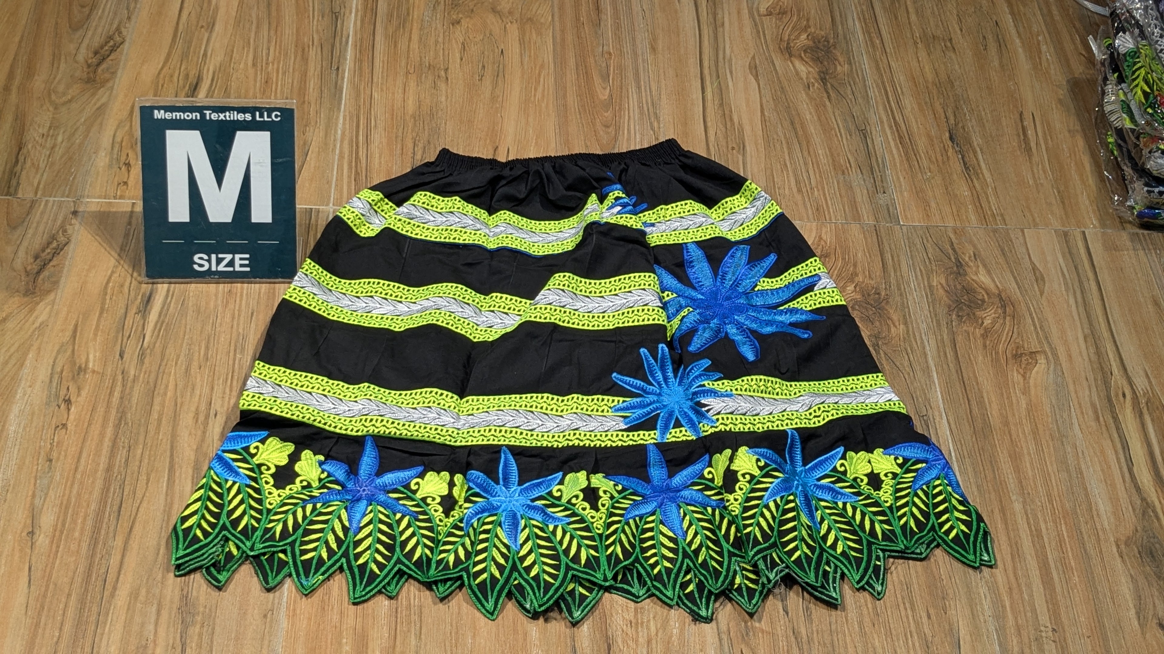 Floral Embroidered Island Skirts (Urohs) - M #1431