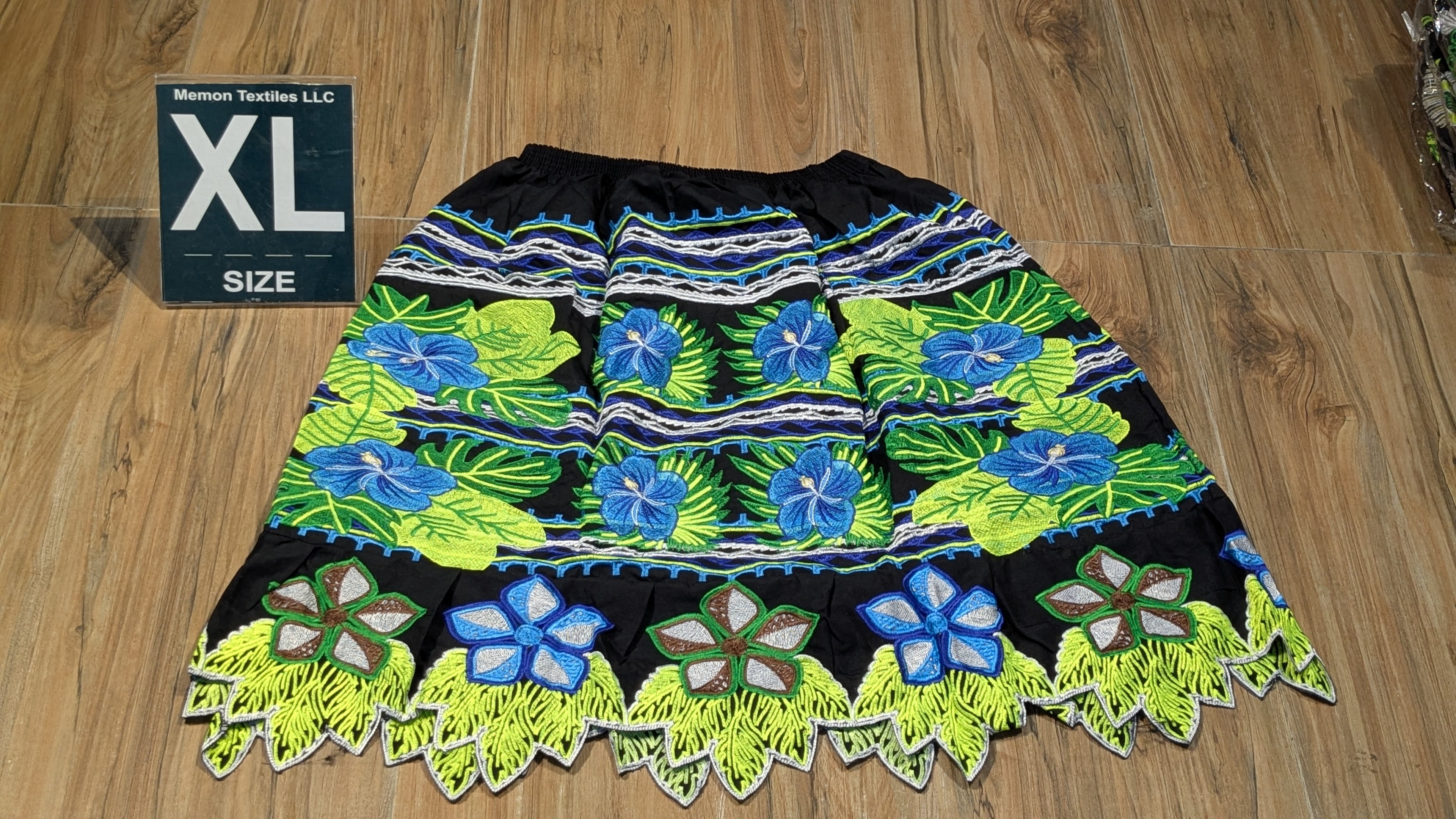 Floral Embroidered Island Skirts (Urohs) - XL #1478