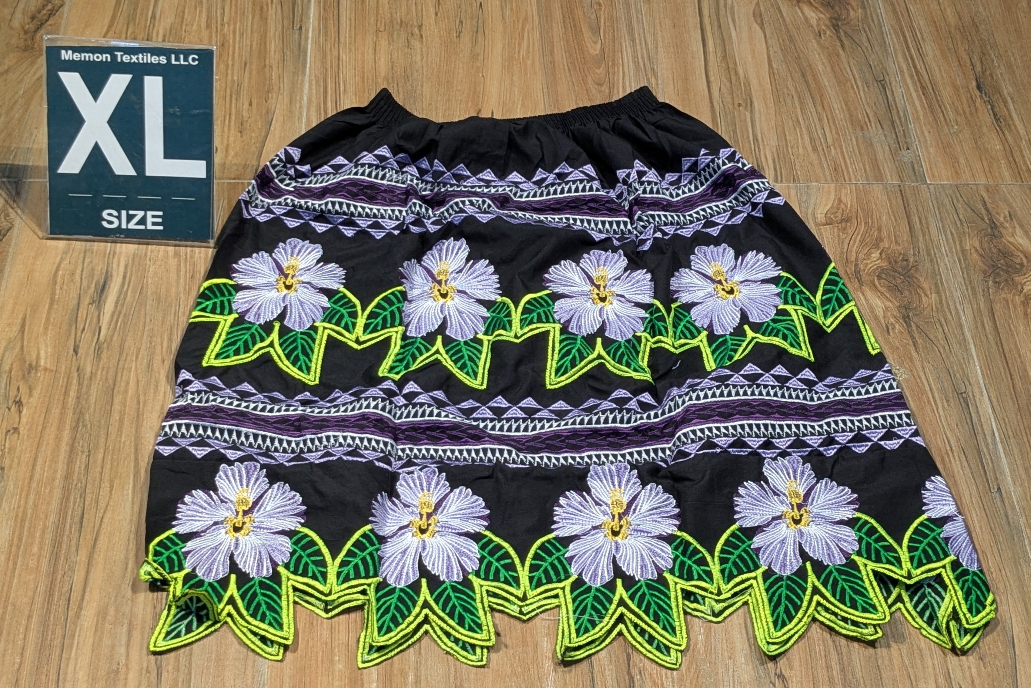 Floral Embroidered Island Skirts (Urohs) - XL #1487