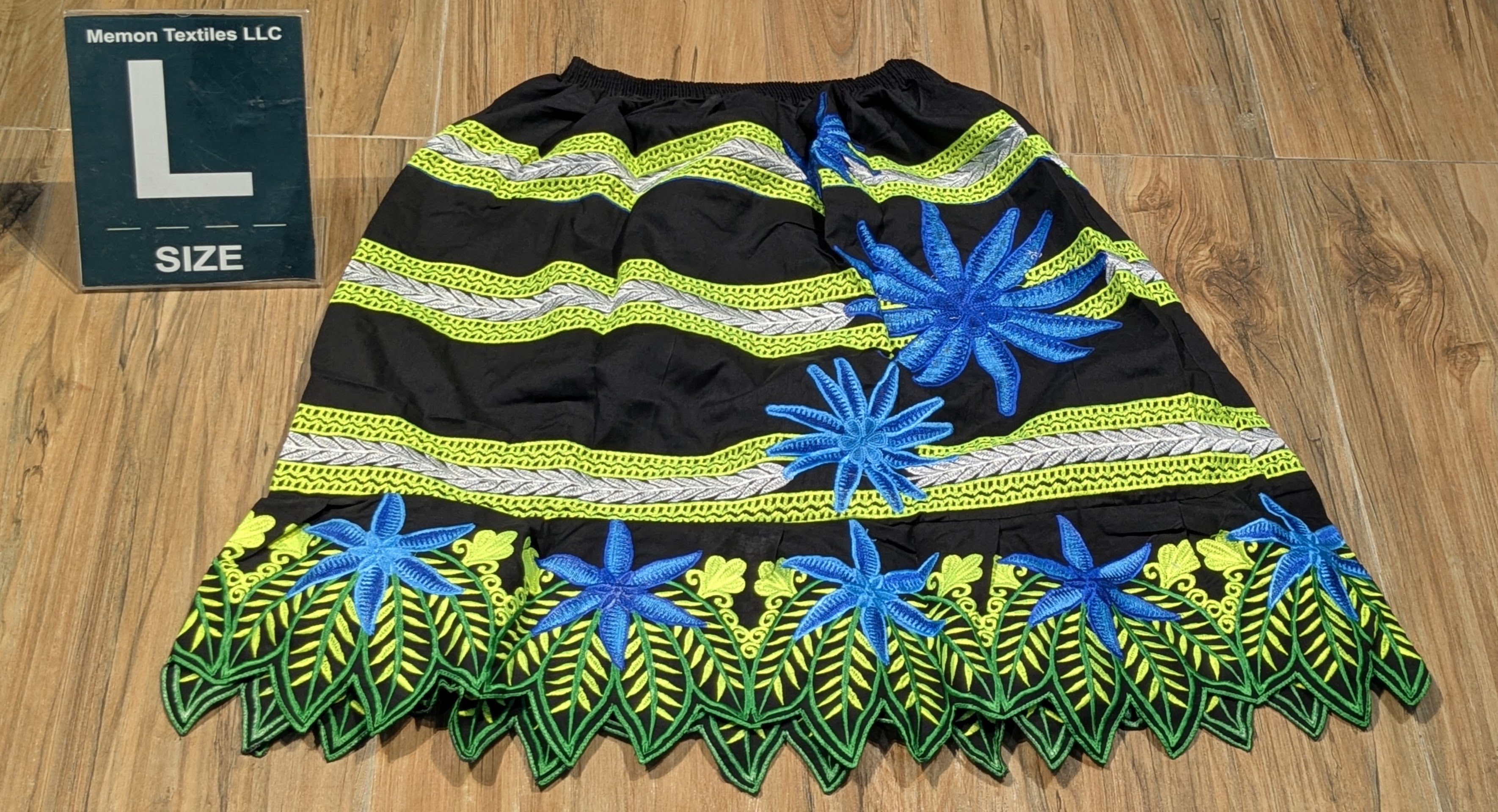 Floral Embroidered Island Skirts (Urohs) - L #1523