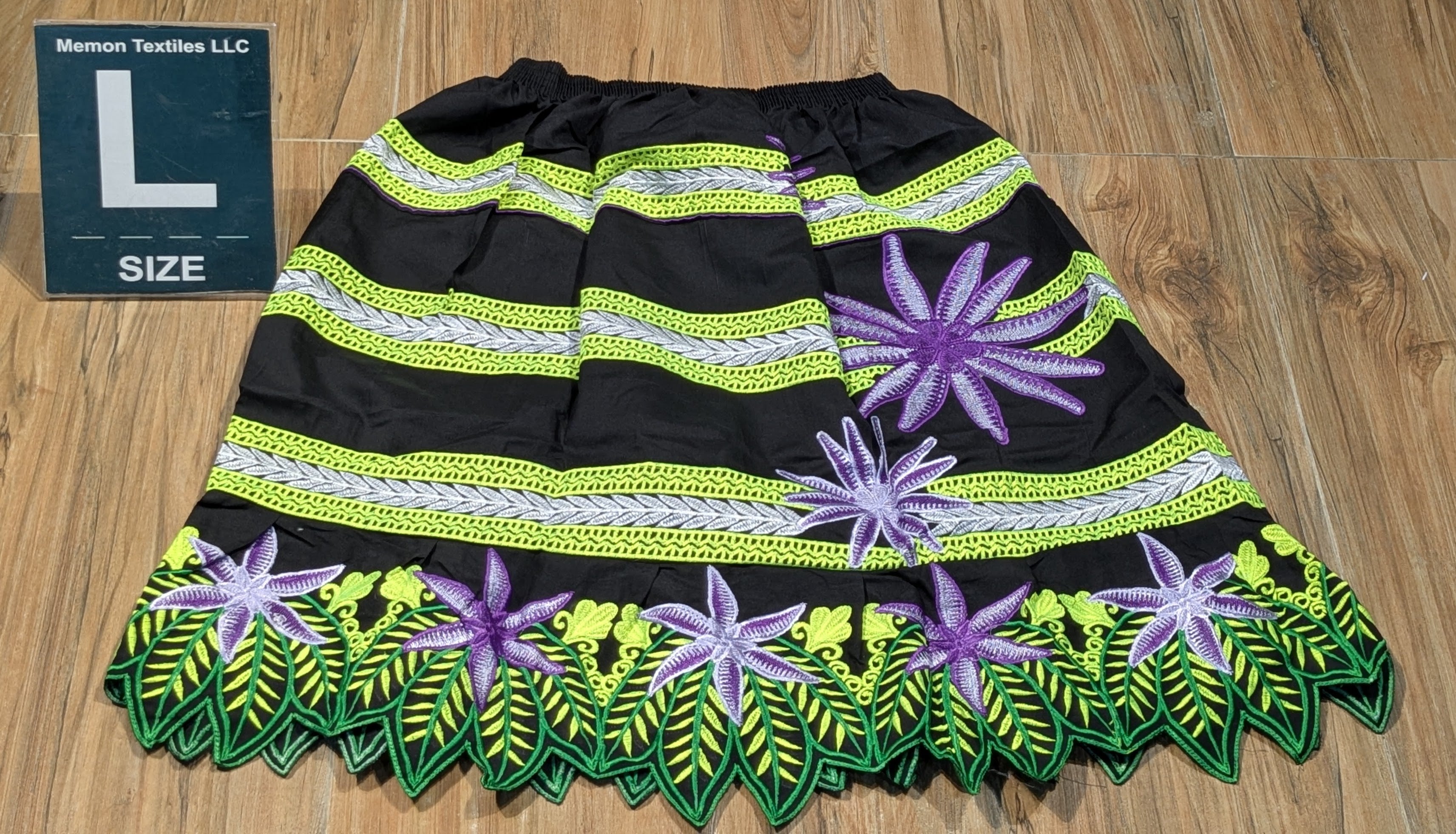 Floral Embroidered Island Skirts (Urohs) - L #1527