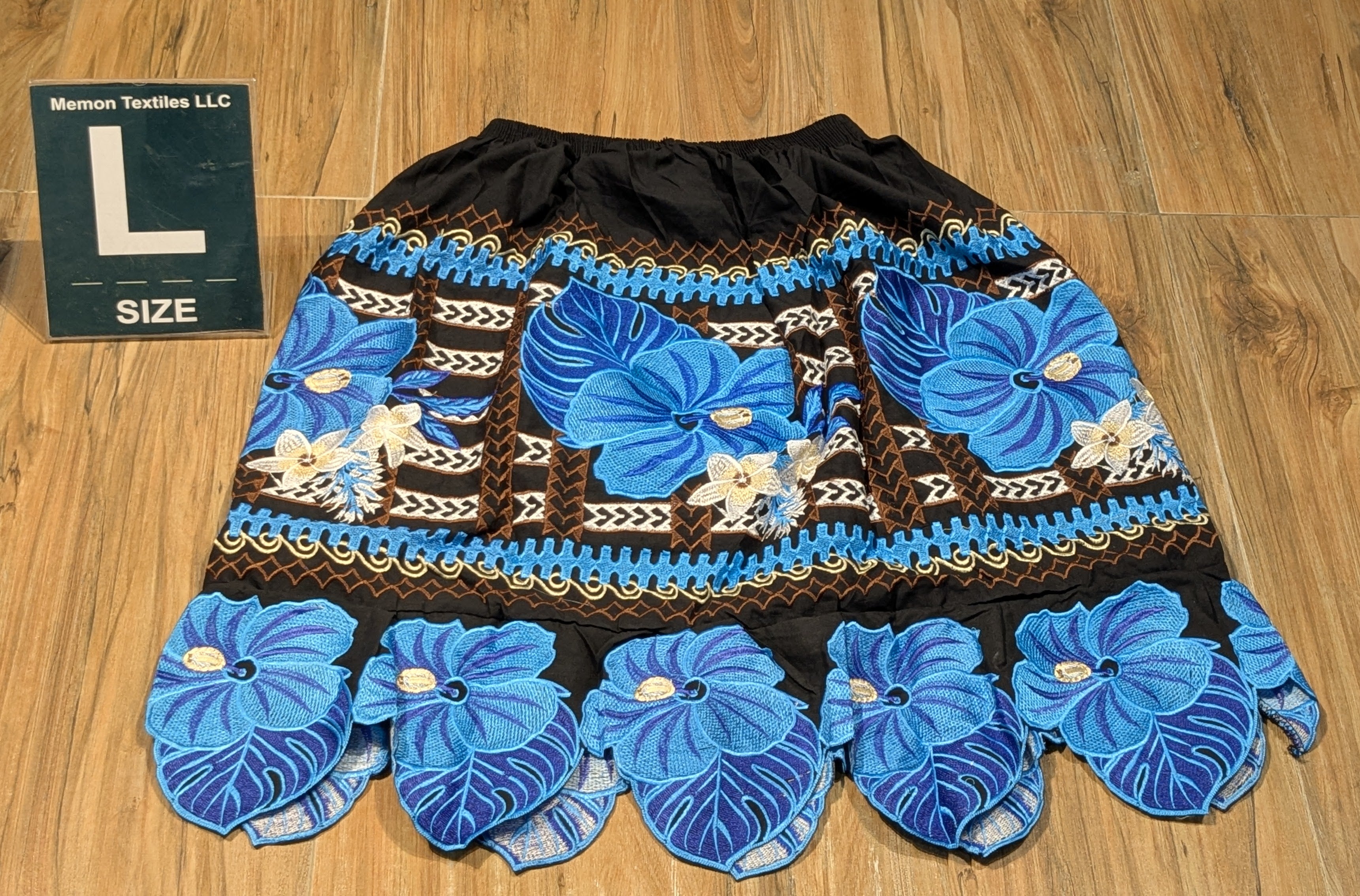 Floral Embroidered Island Skirts (Urohs) - L #1532