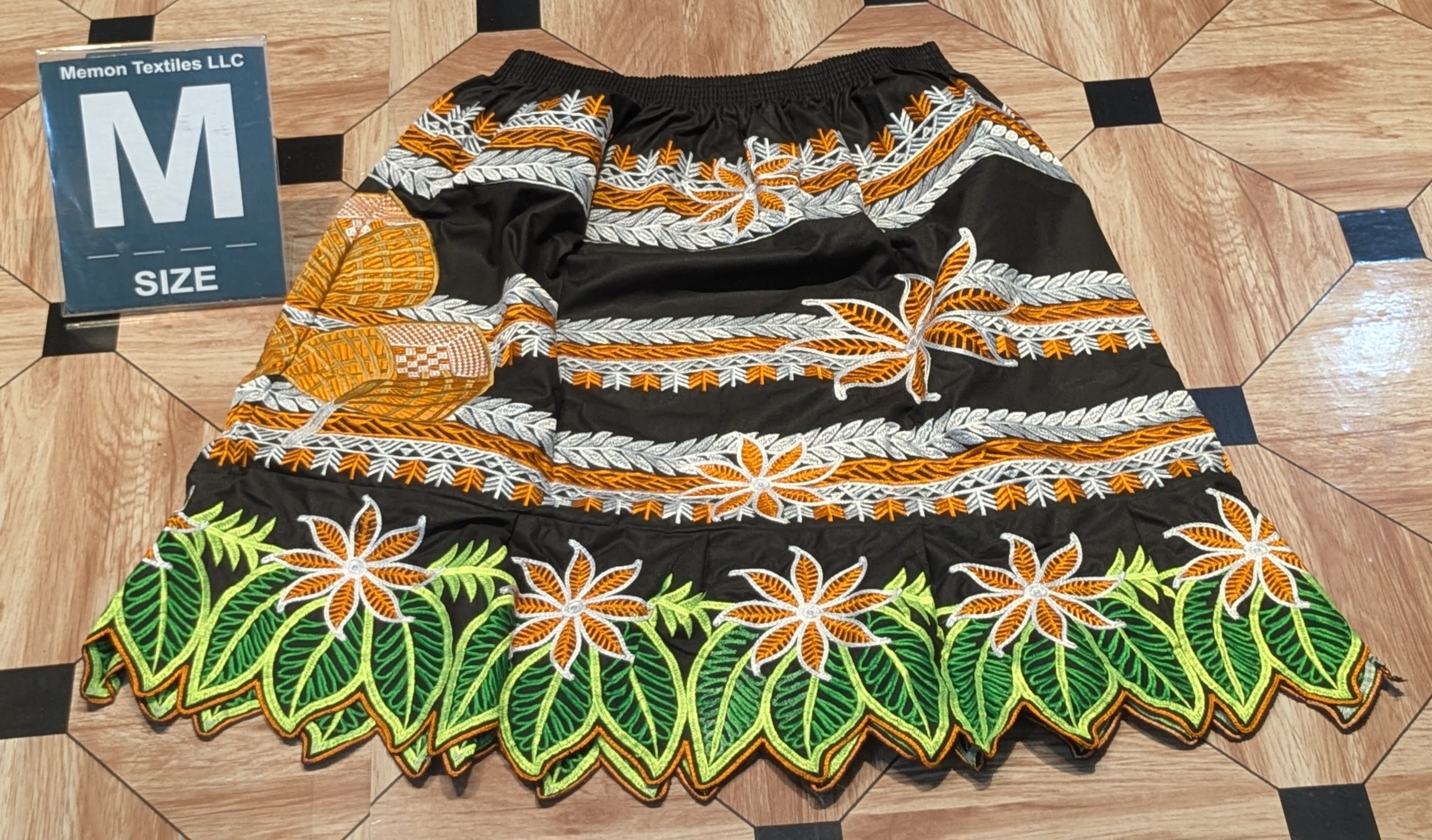 Floral Embroidered Island Skirts (Urohs) - M