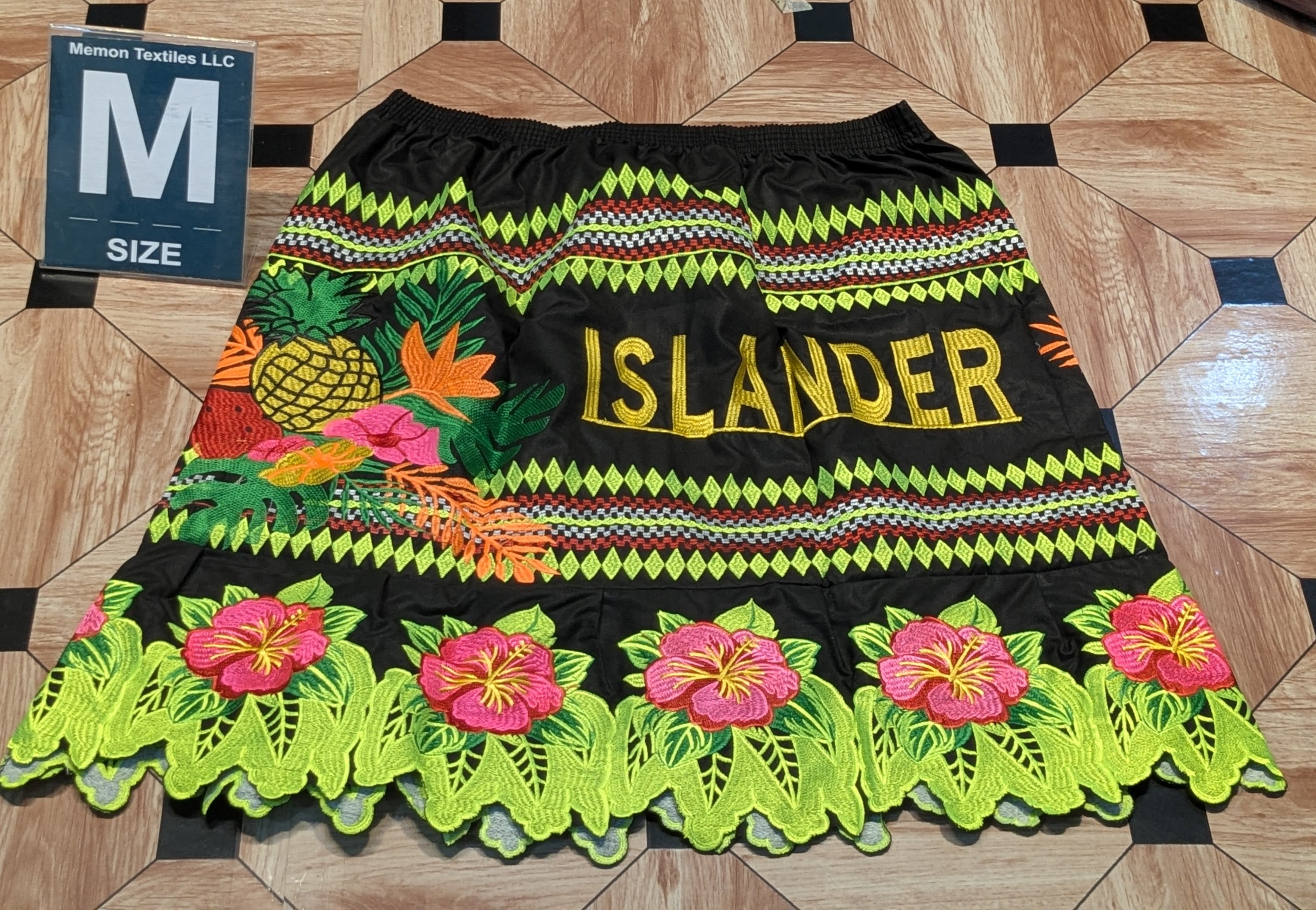 Floral Embroidered Island Skirts (Urohs) - M