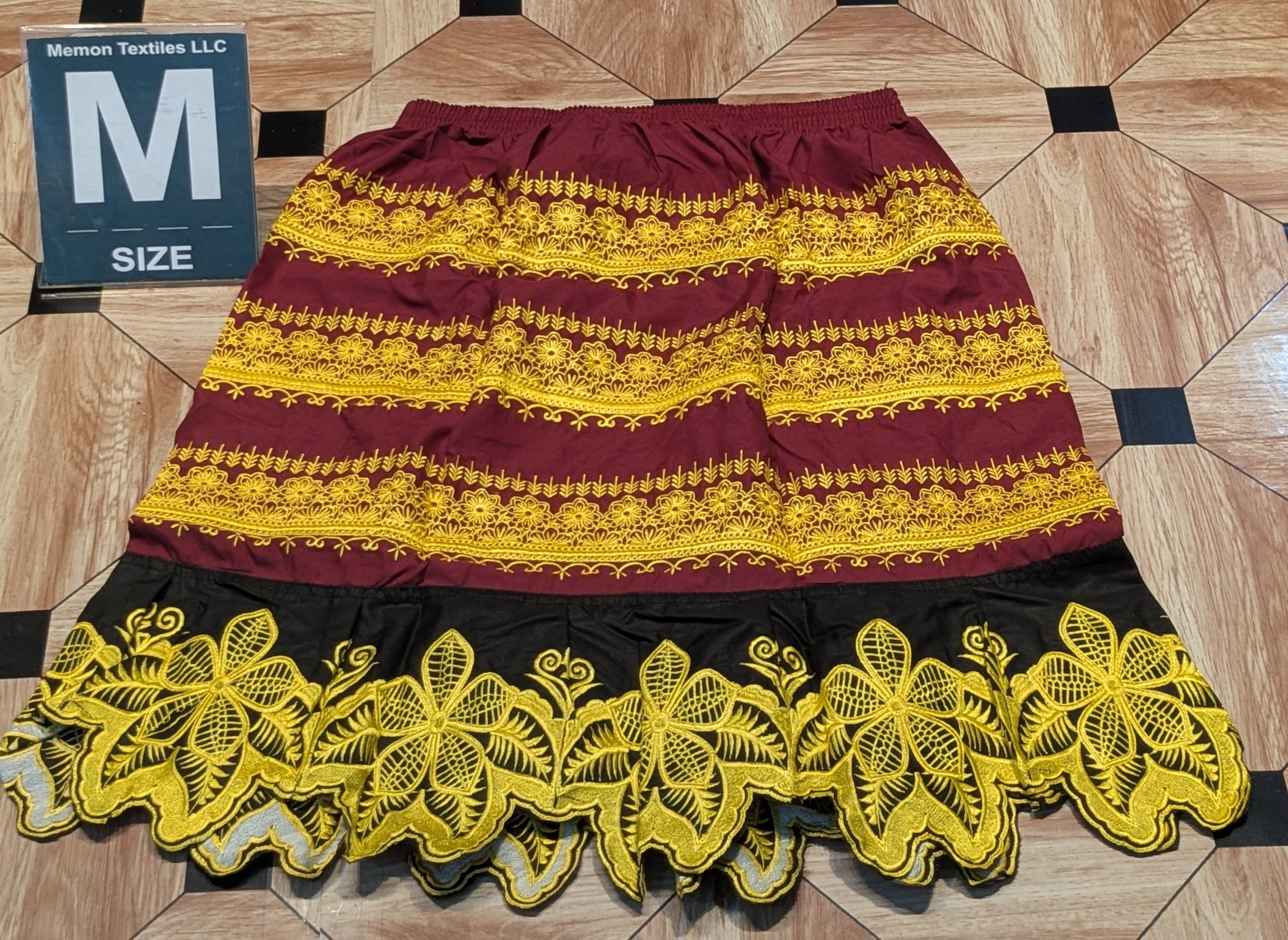 Floral Embroidered Island Skirts (Urohs) - M
