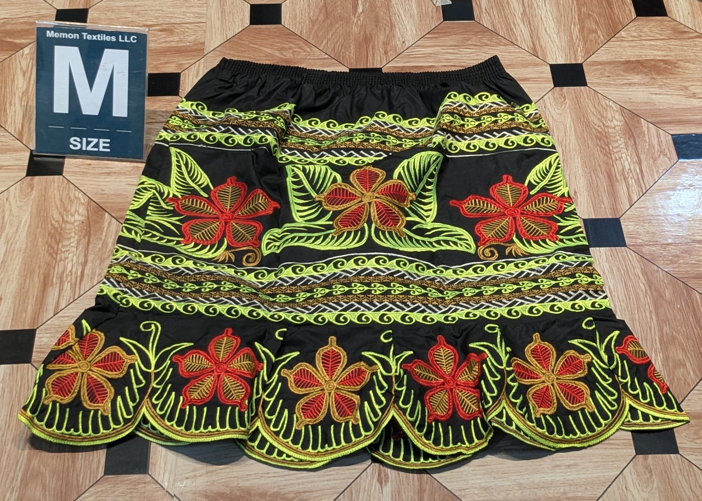 Floral Embroidered Island Skirts (Urohs) - M