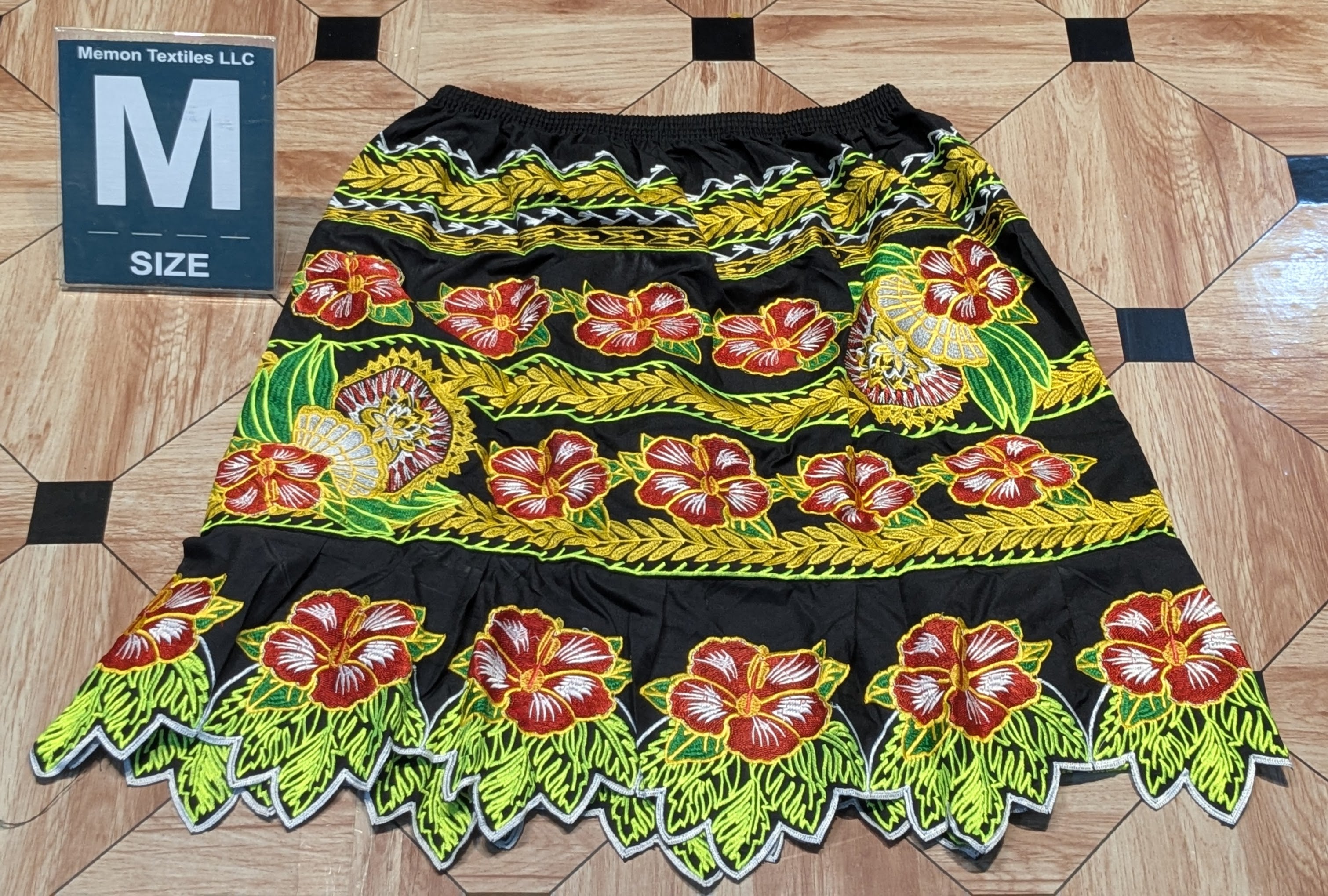 Floral Embroidered Island Skirts (Urohs) - M