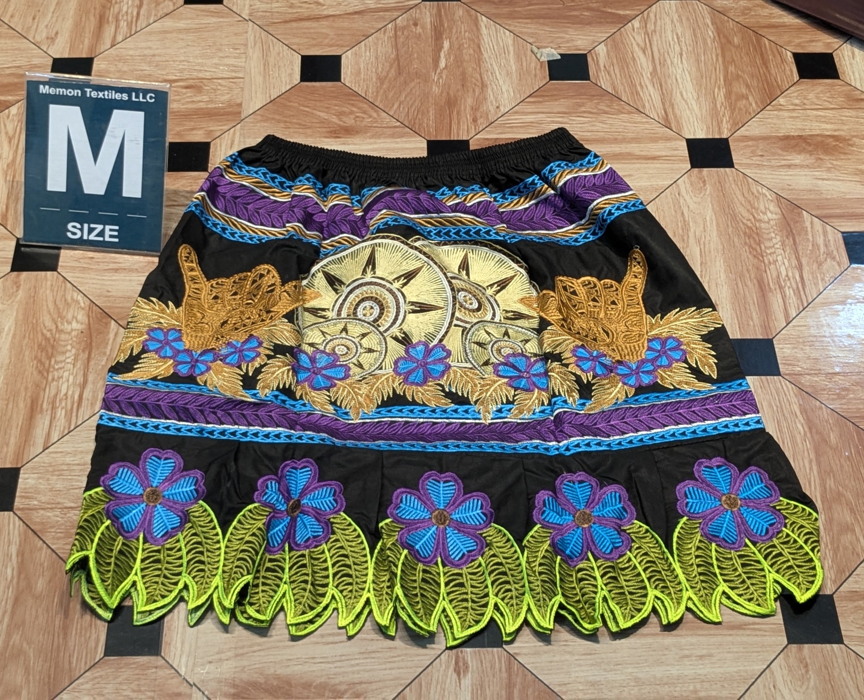 Floral Embroidered Island Skirts (Urohs) - M